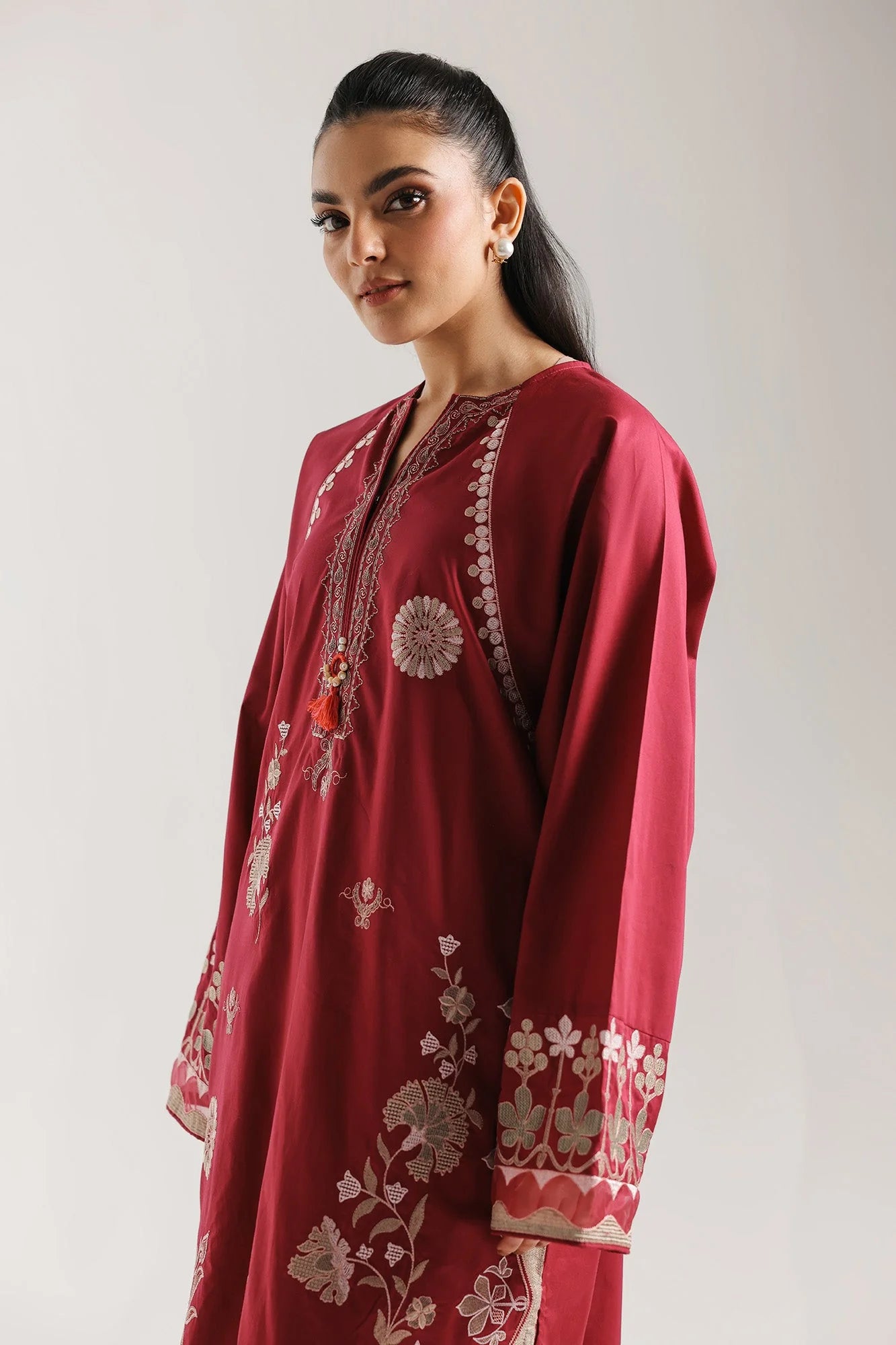 EMBROIDERED SUIT (E4318/103/524)