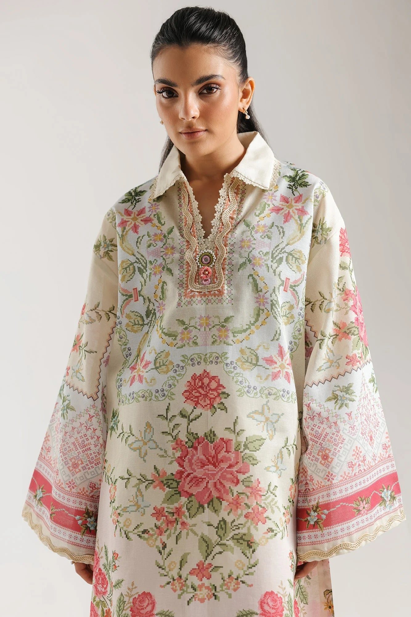 EMBROIDERED SUIT (E4328/103/002)