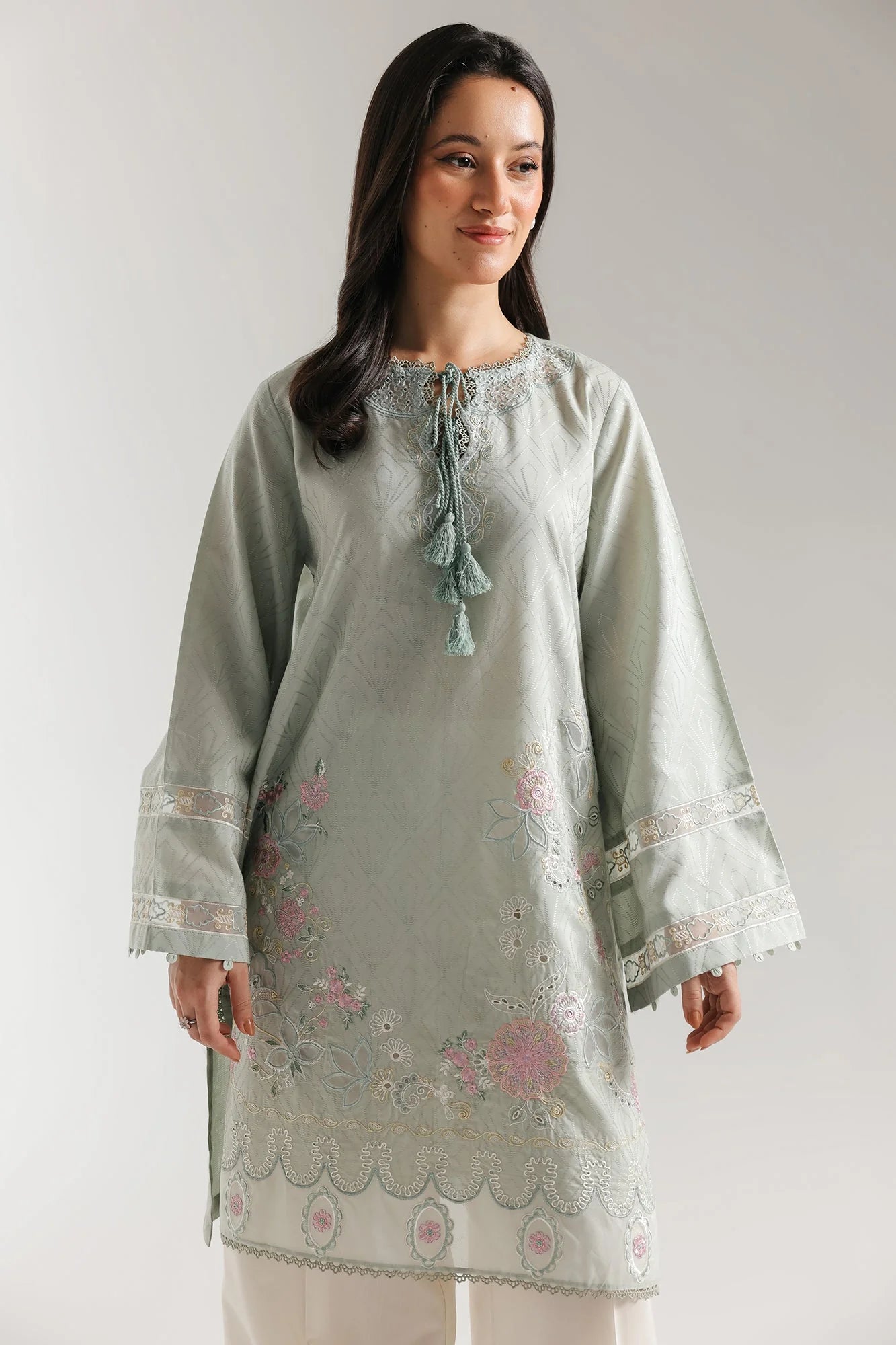EMBROIDERED SUIT (E4331/103/720)