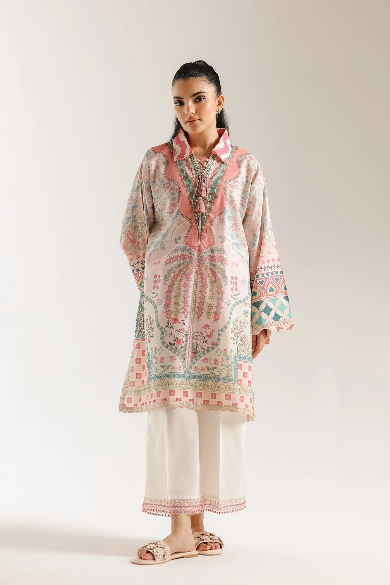 EMBROIDERED SUIT (E4336/103/426)
