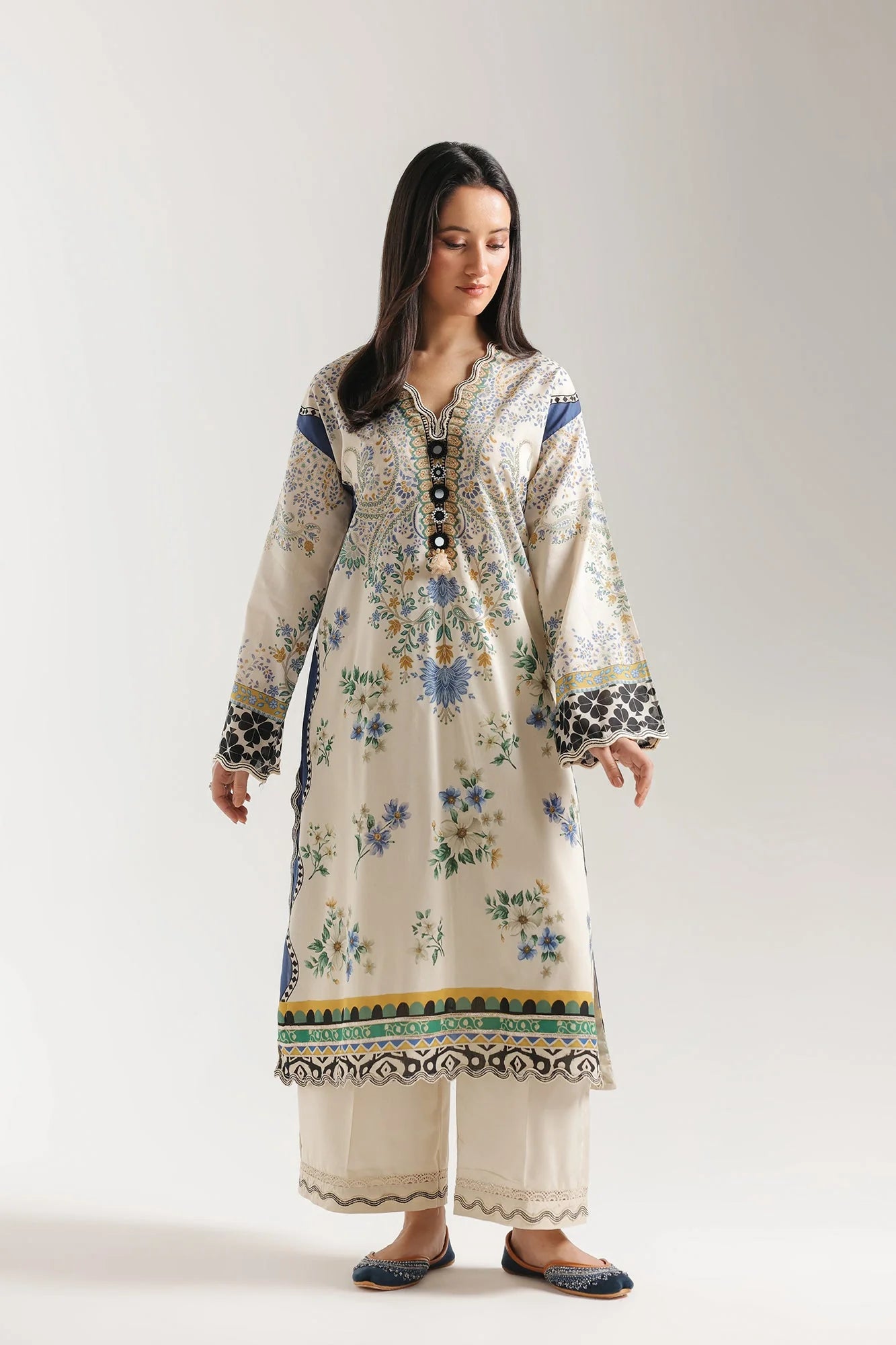 EMBROIDERED SUIT (E4338/103/005)