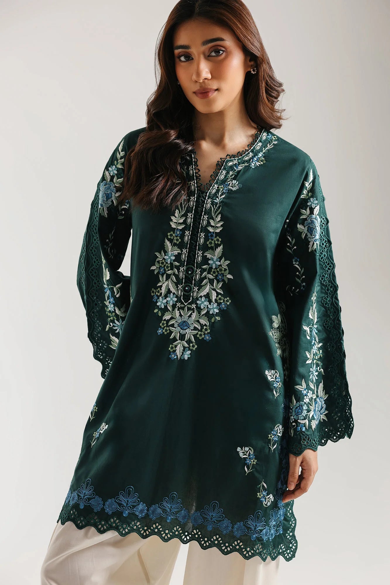 EMBROIDERED SUIT (E4365/103/704)