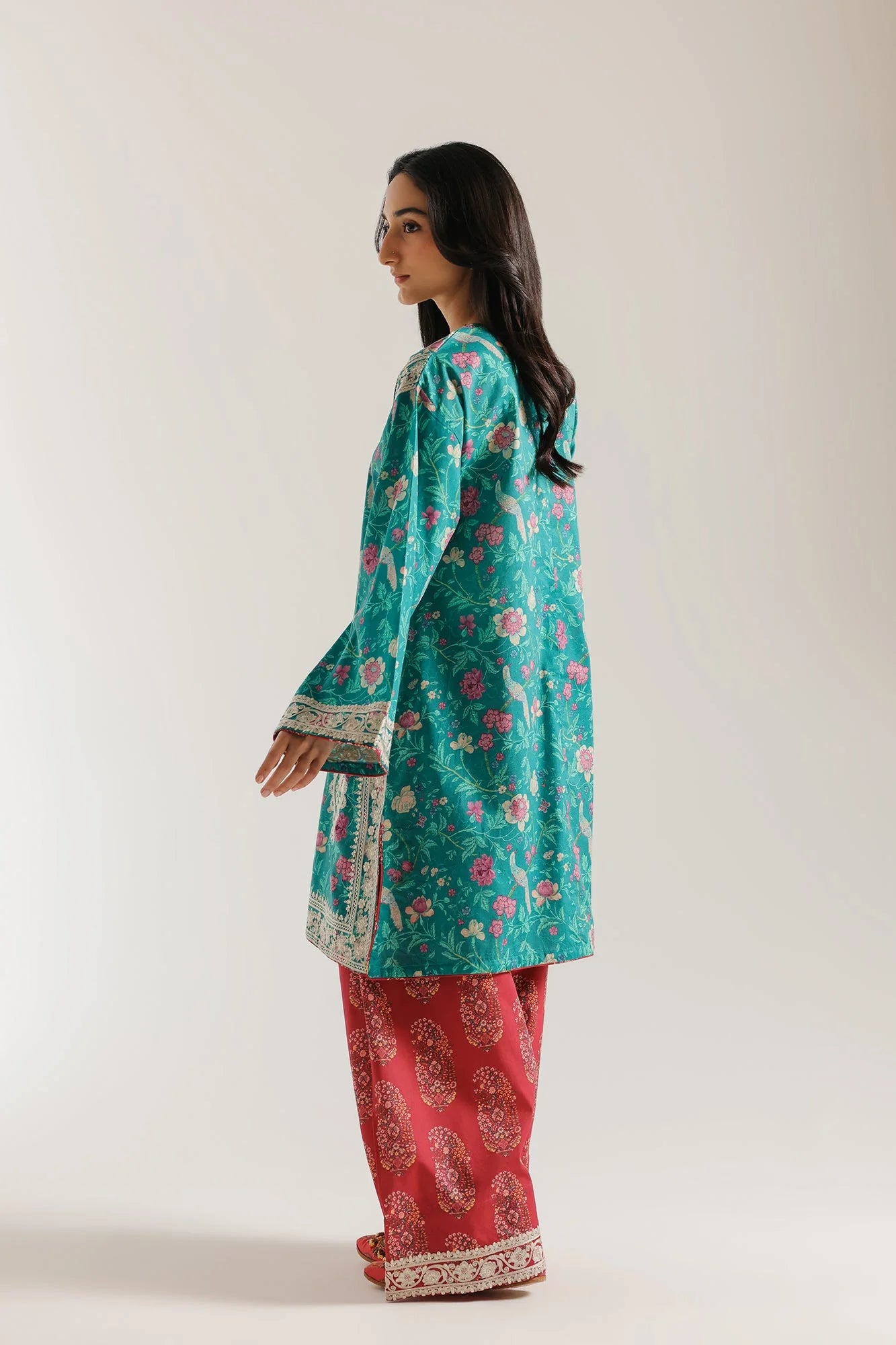 EMBROIDERED SUIT (E4377/103/714)