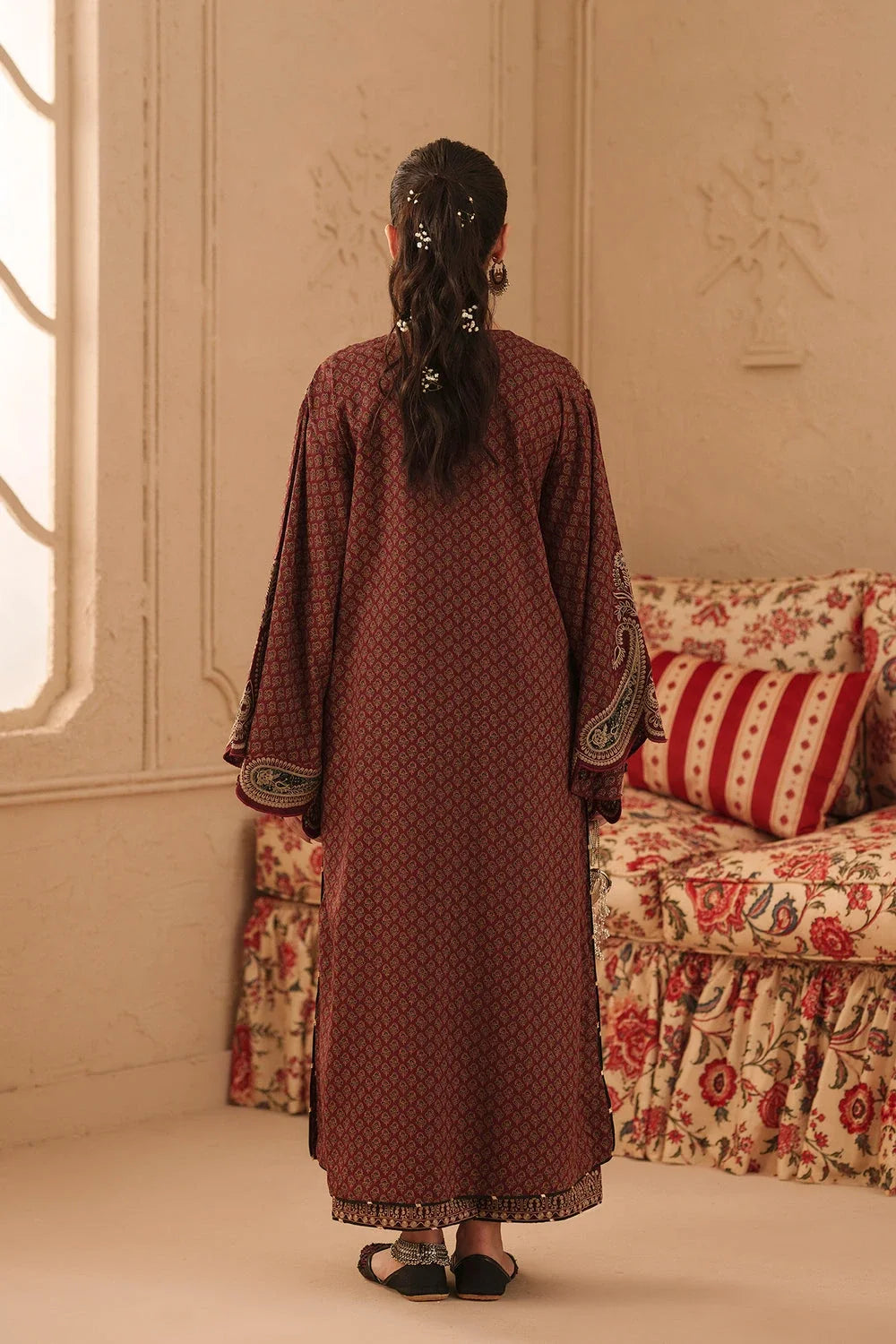 Ethnc Rozana Winter Drop 2 '26 - EMBROIDERED SUIT - E4772-103-304