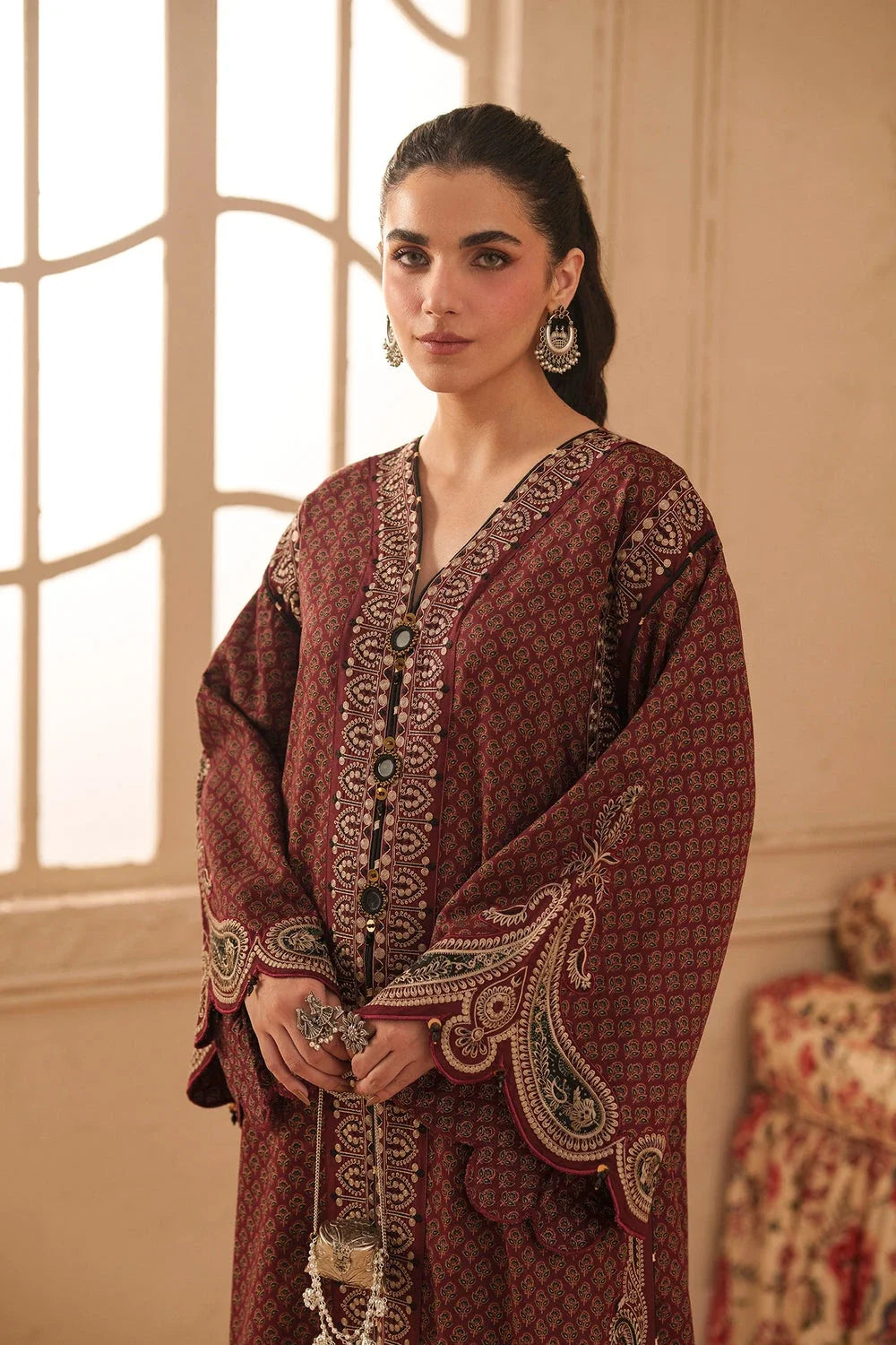 Ethnc Rozana Winter Drop 2 '26 - EMBROIDERED SUIT - E4772-103-304