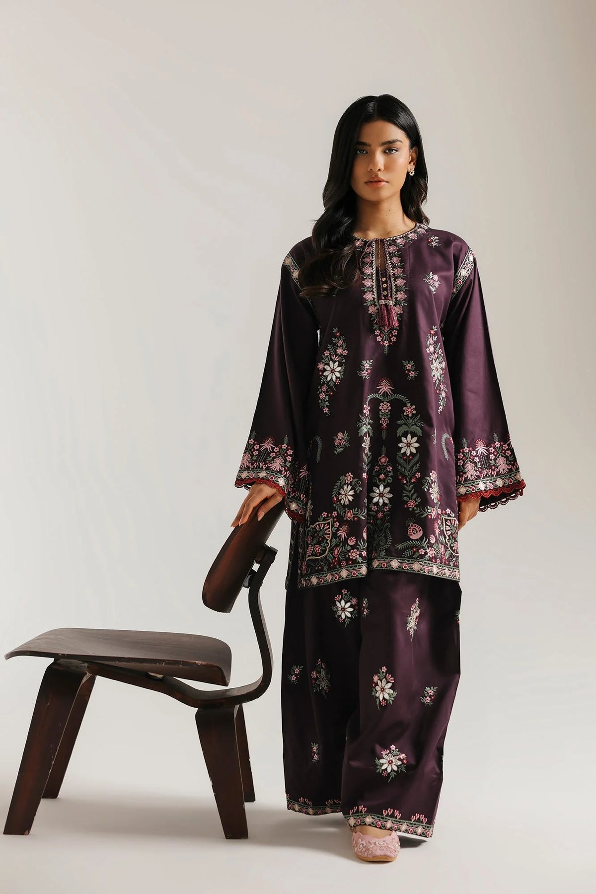 EMBROIDERED SUIT (E4775-103-503) Ethnc - Rozana Winter Drop III
