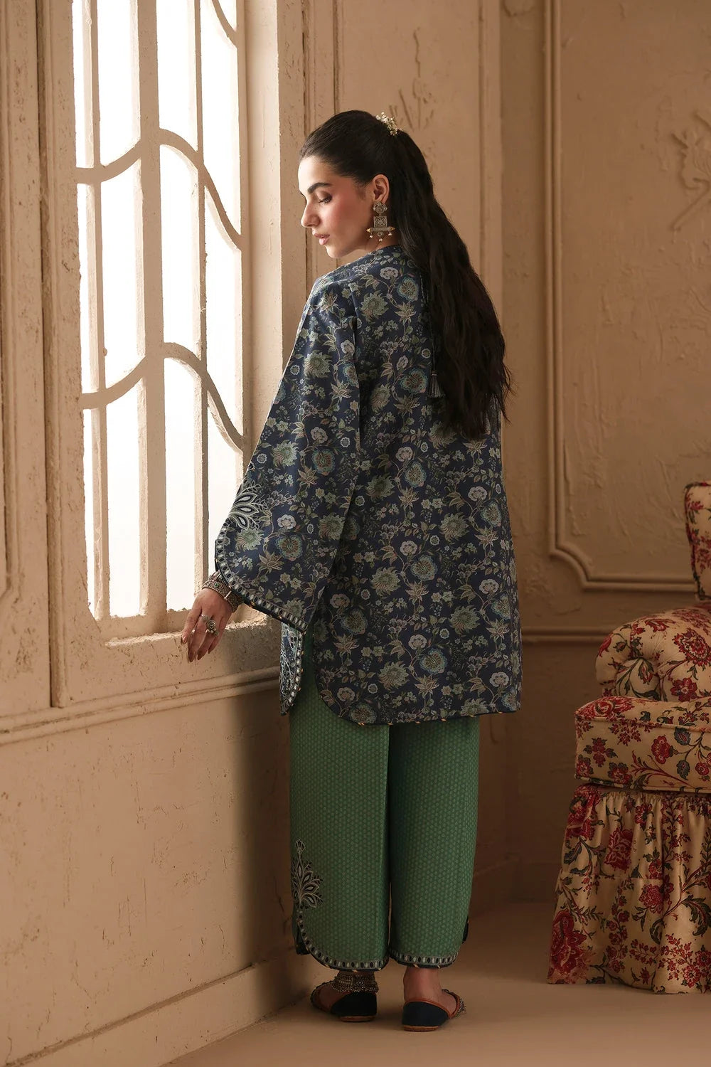 Ethnc Rozana Winter Drop 2 '26 - EMBROIDERED SUIT - E4783-103-506