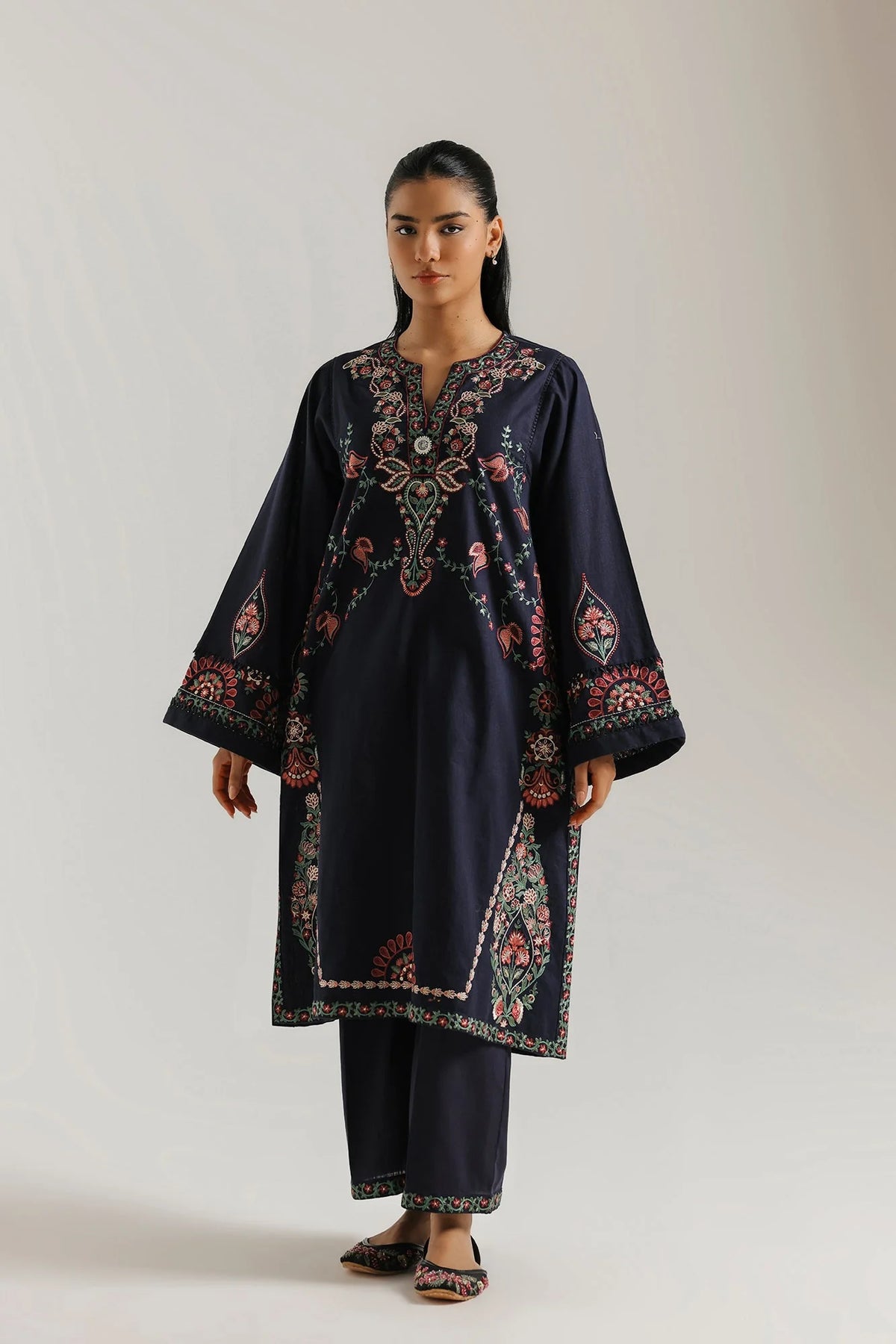 EMBROIDERED SUIT (E4886-103-621) Ethnc - Rozana Winter Drop III