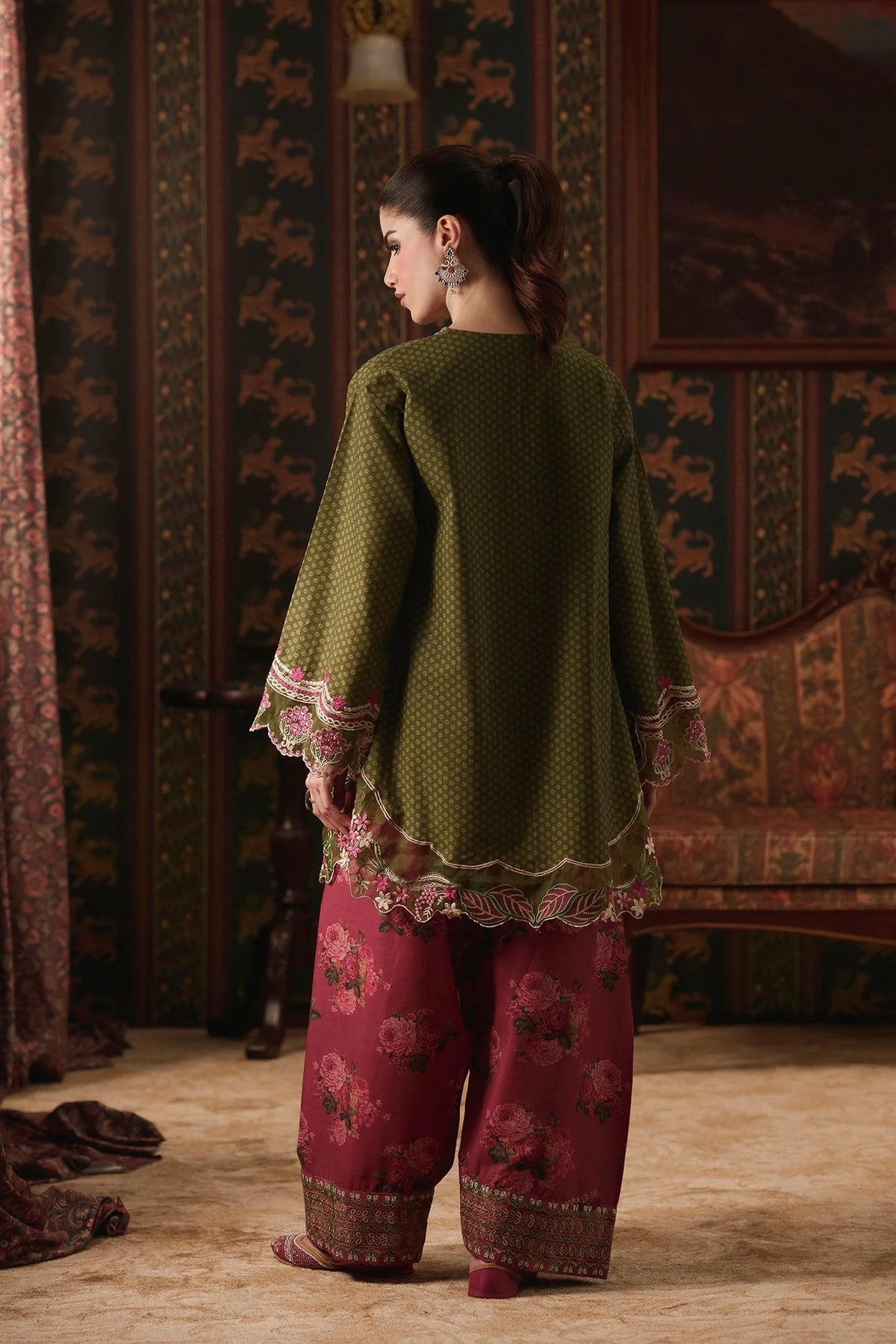 EMBROIDERED SUIT (E4906-103-709) Ethnc - Rozana Winter Drop III