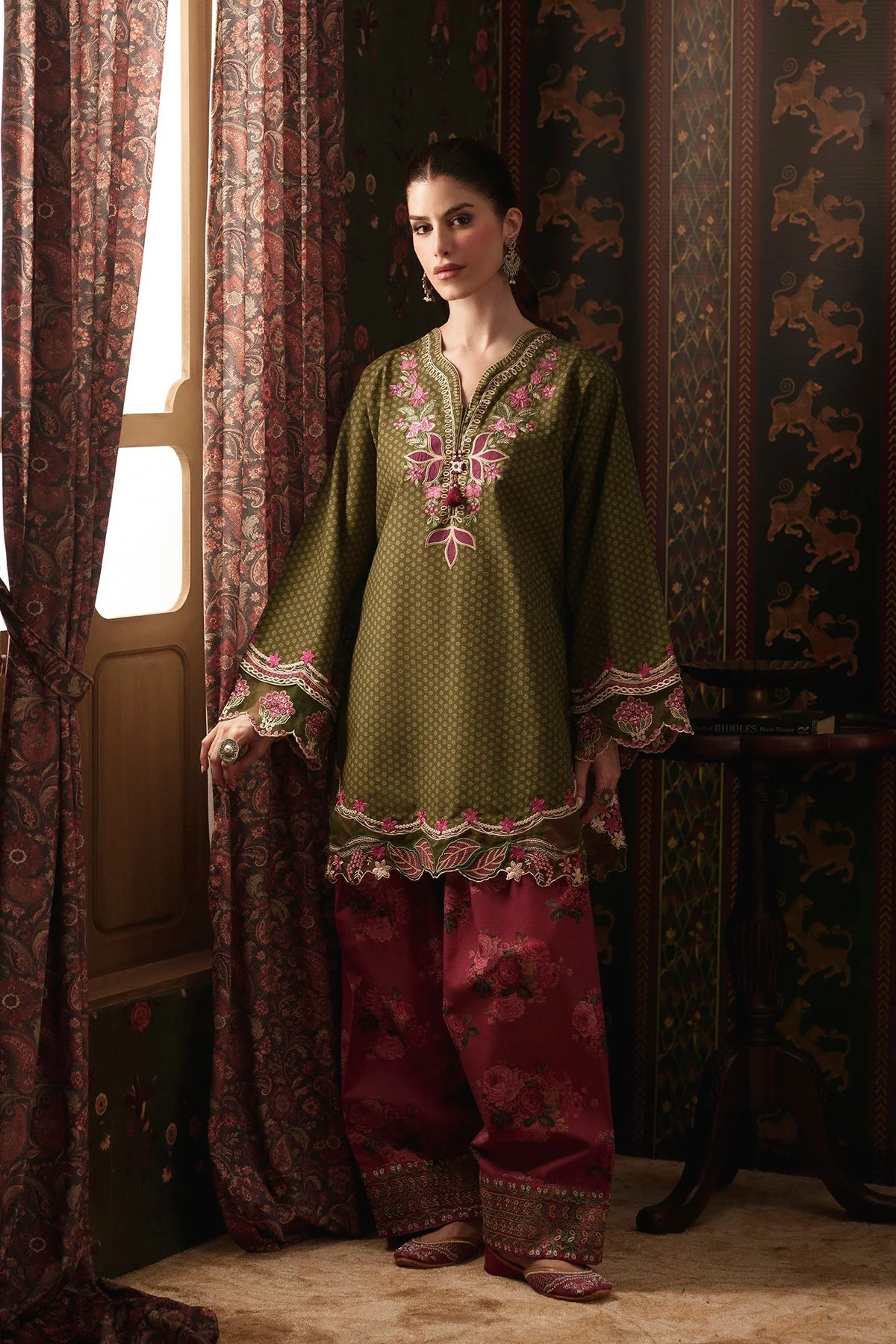 EMBROIDERED SUIT (E4906-103-709) Ethnc - Rozana Winter Drop III