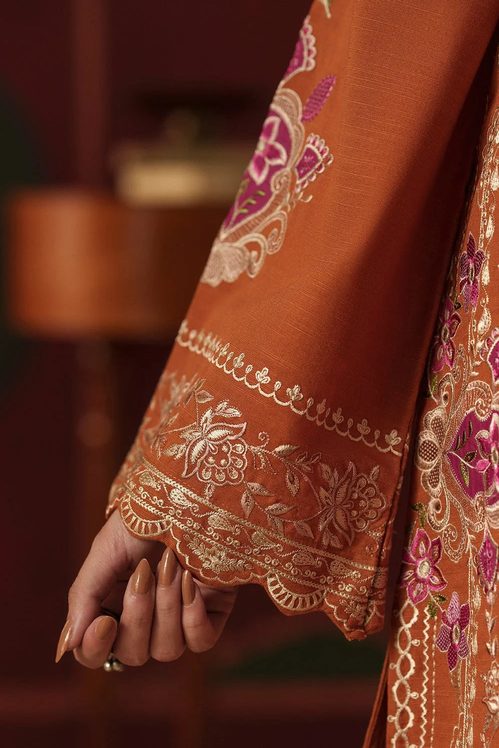 Ethnc Rozana Winter Drop 2 '26 - EMBROIDERED SUIT - E4910-103-202