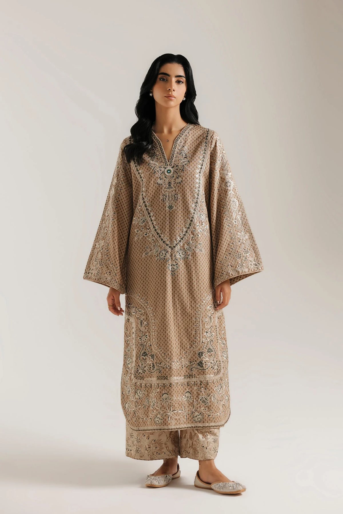EMBROIDERED SUIT (E4925-103-808) Ethnc - Rozana Winter Drop III