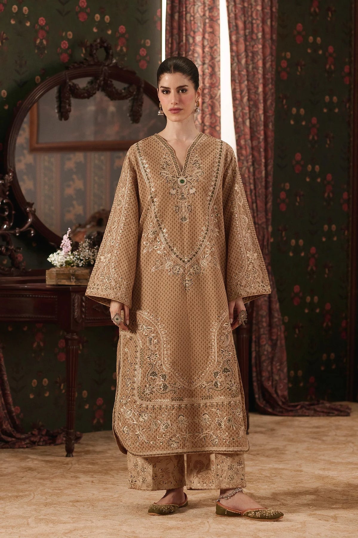 EMBROIDERED SUIT (E4925-103-808) Ethnc - Rozana Winter Drop III