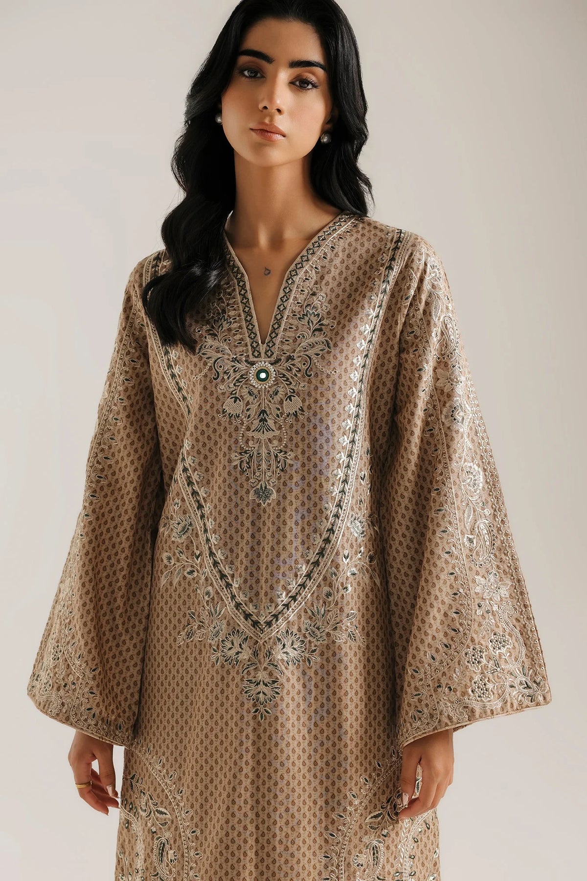 EMBROIDERED SUIT (E4925-103-808) Ethnc - Rozana Winter Drop III