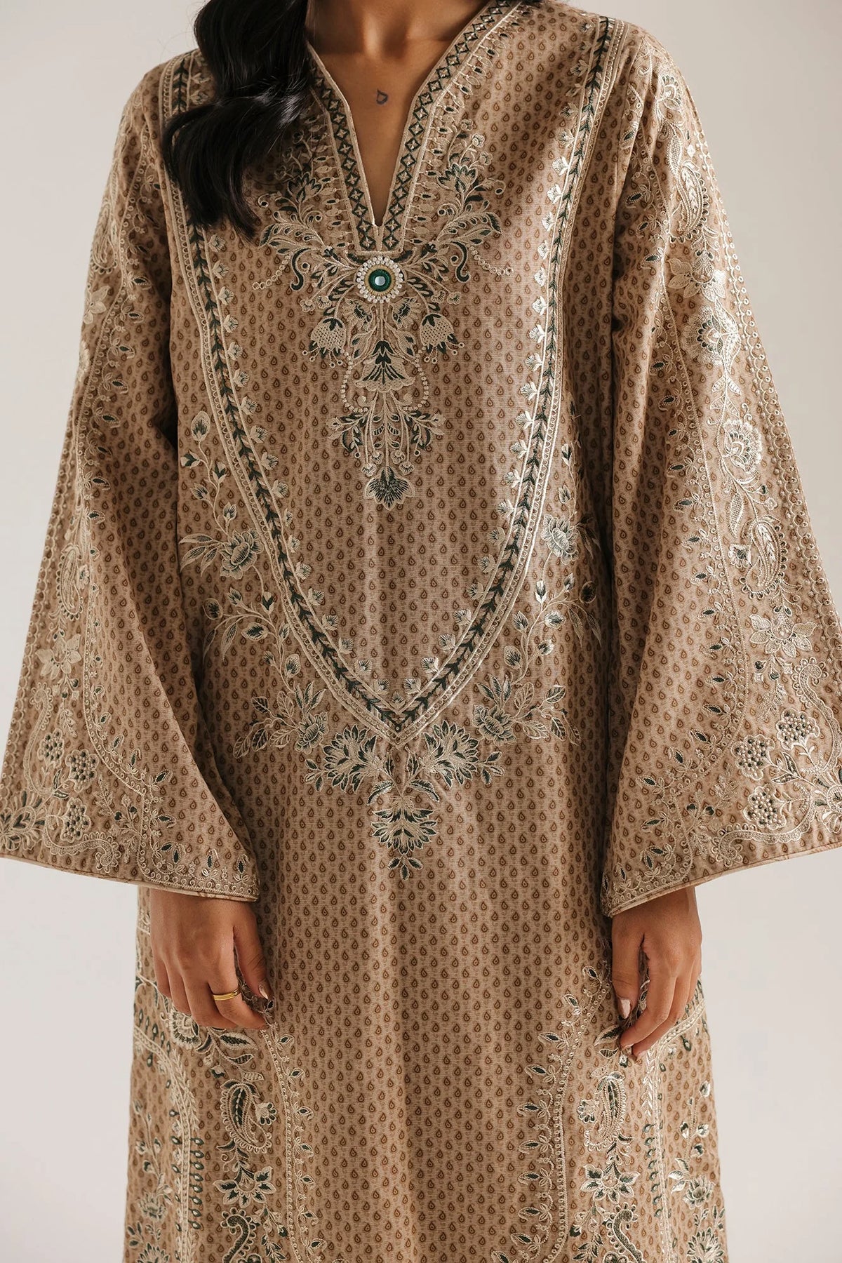 EMBROIDERED SUIT (E4925-103-808) Ethnc - Rozana Winter Drop III