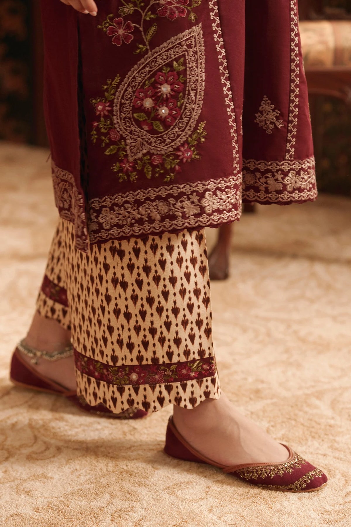 EMBROIDERED SUIT (E4930-103-414) Ethnc - Rozana Winter Drop III