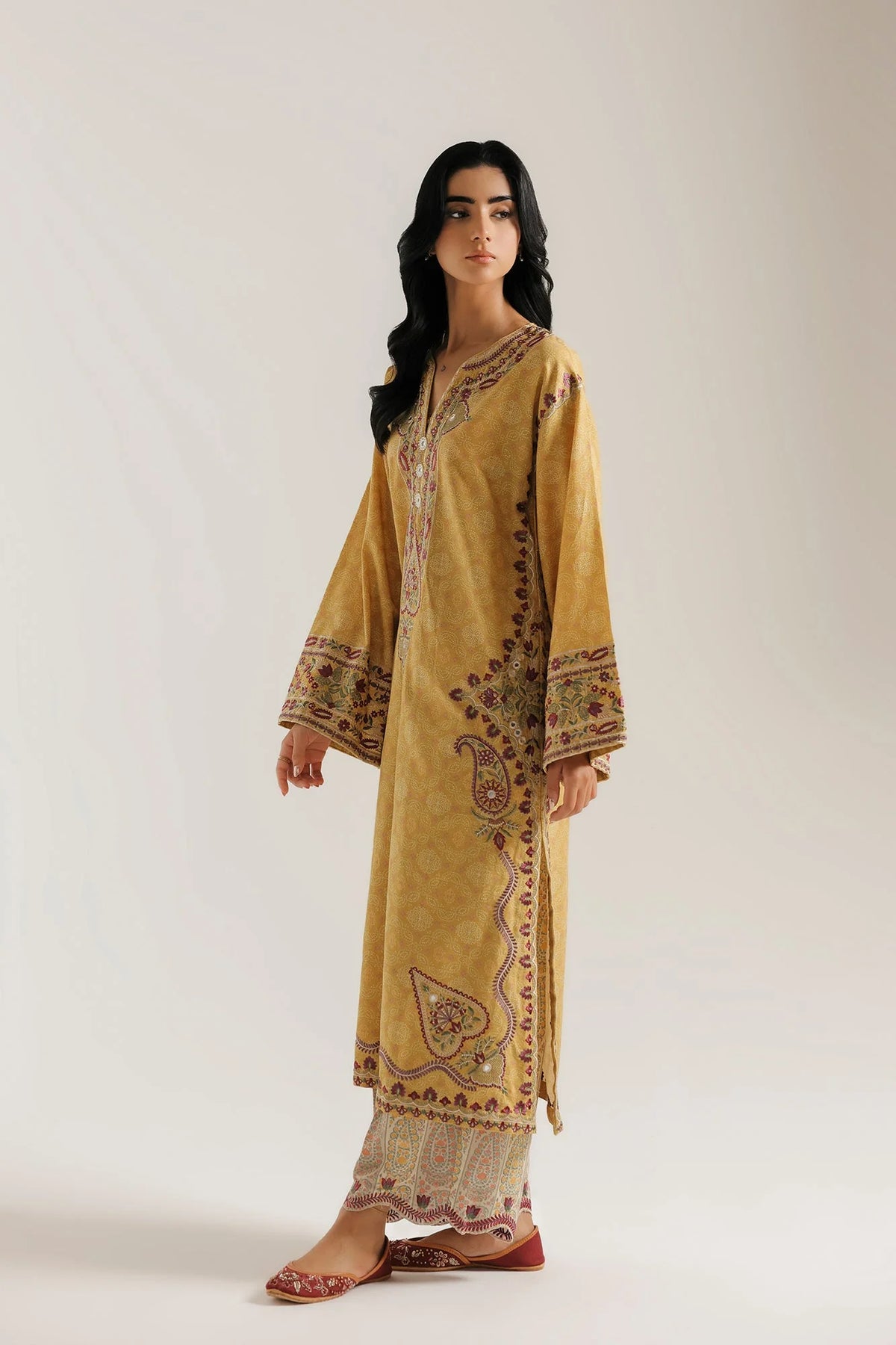 EMBROIDERED SUIT (E4931-103-105) Ethnc - Rozana Winter Drop III