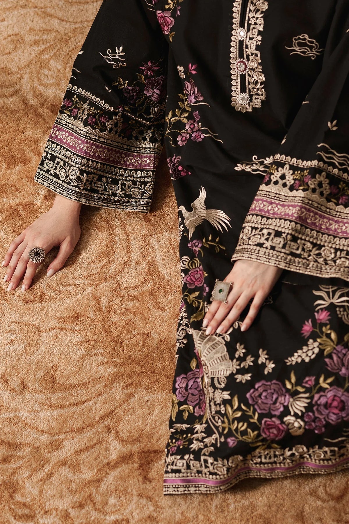 EMBROIDERED SUIT (E4932-103-901) Ethnc - Rozana Winter Drop III
