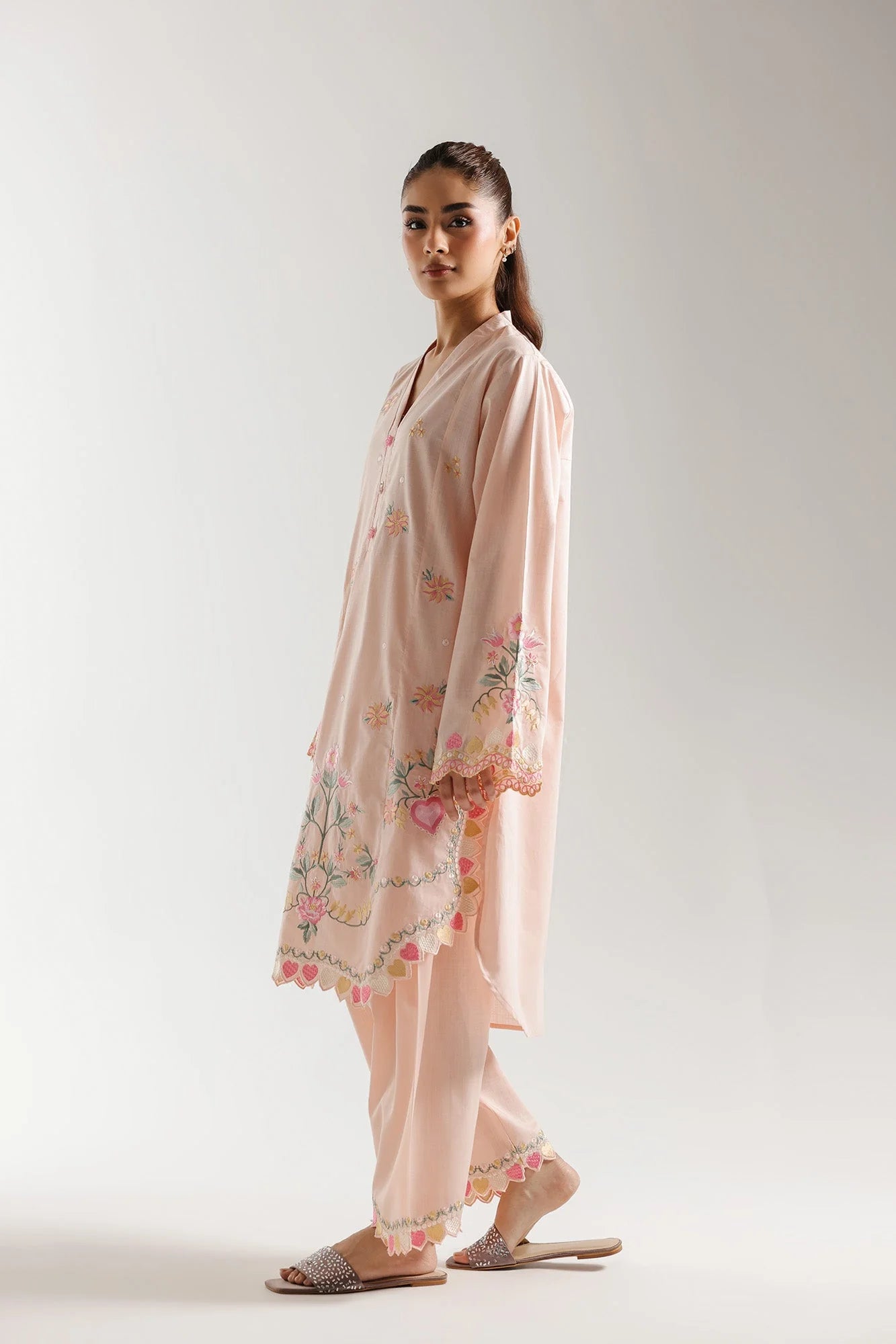 EMBROIDERED SUIT (E7579/102/329) Ethnc