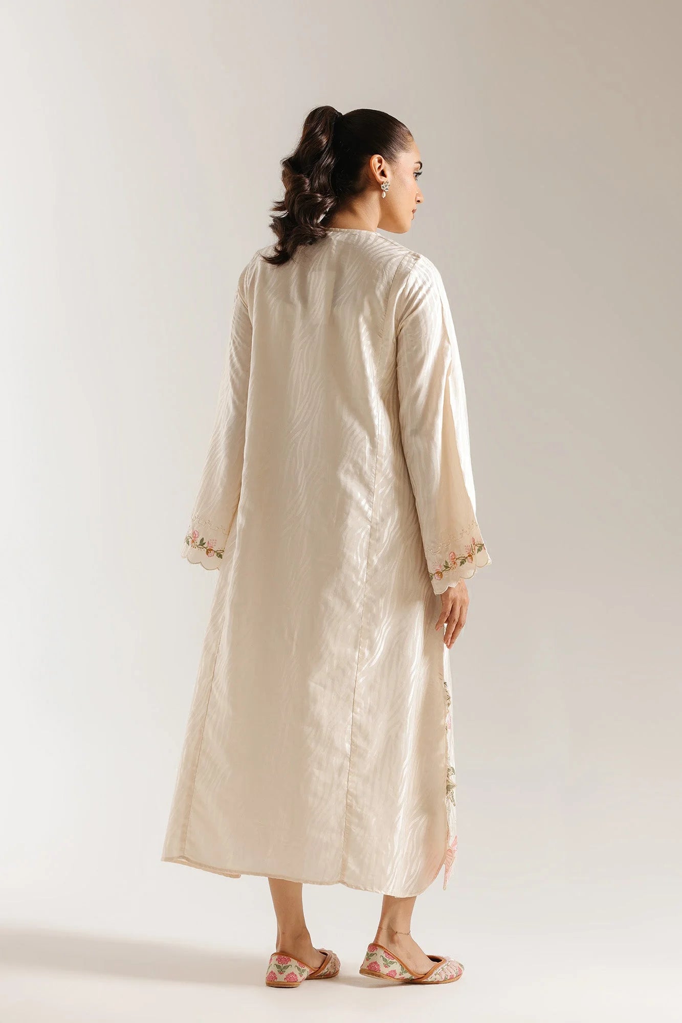 EMBROIDERED DRESS (E7704/102/227) Ethnc