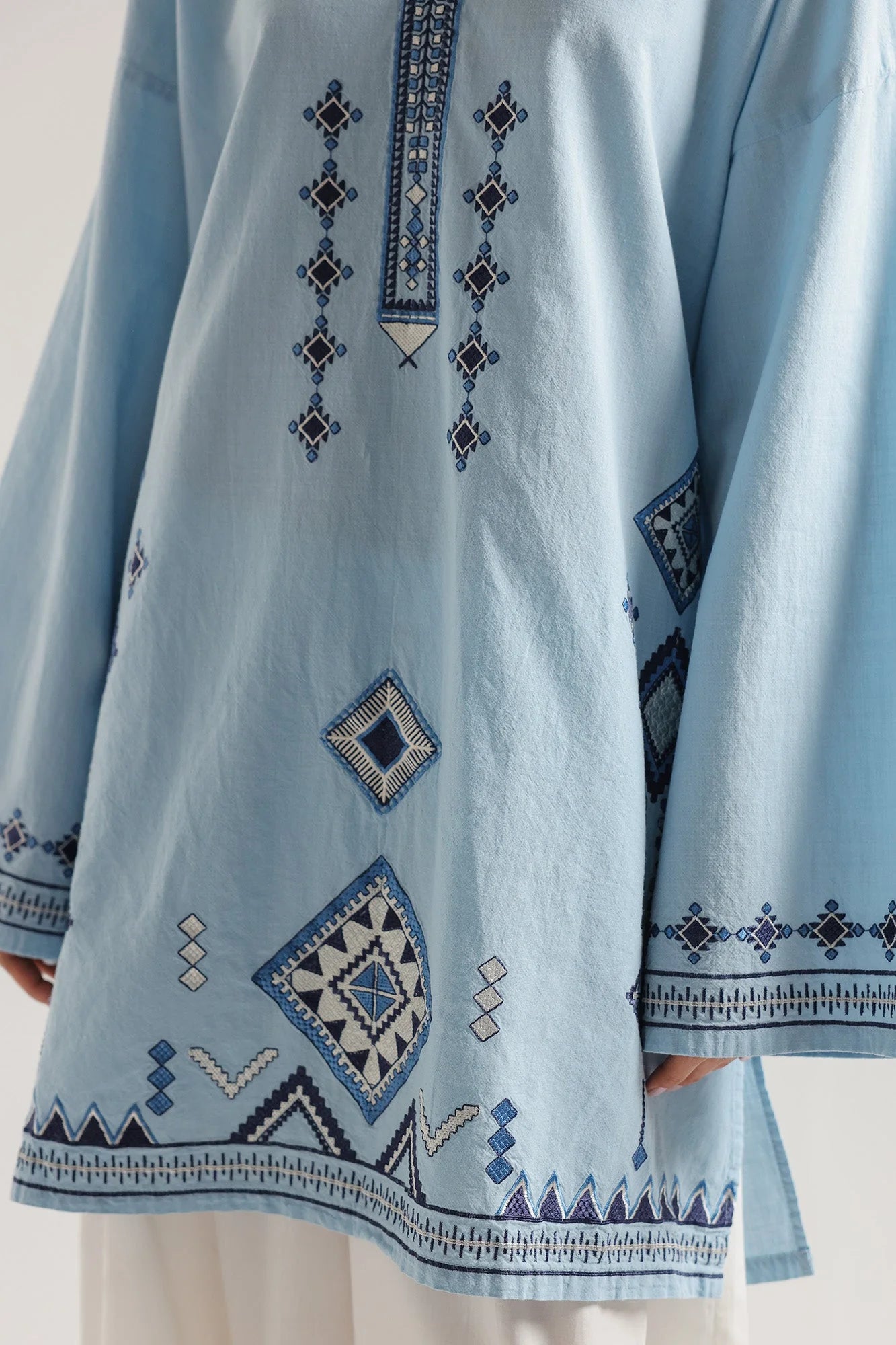 EMBROIDERED KURTI (E8005-102-617)