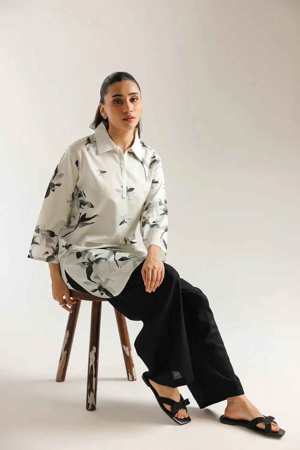 Ethnc Women Casual SP SS '26 Drop IV - Printed Suit | E8125/102/002