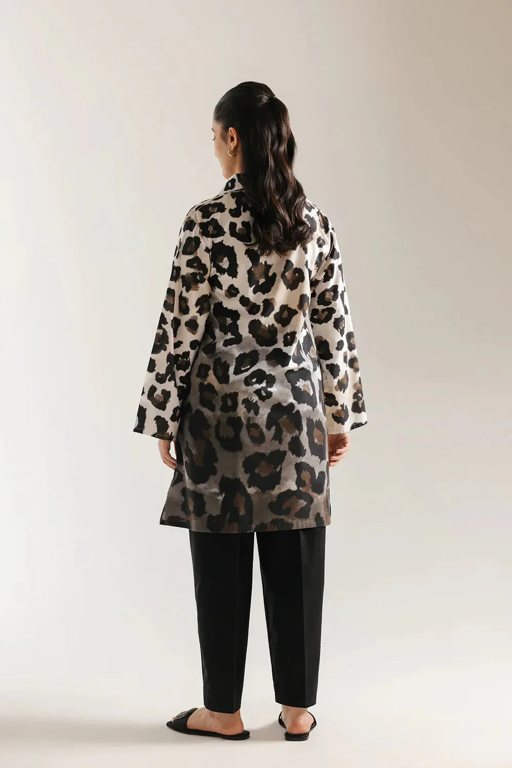 Ethnc Women Casual SP SS '26 Drop IV - Printed Suit | E8166/102/002