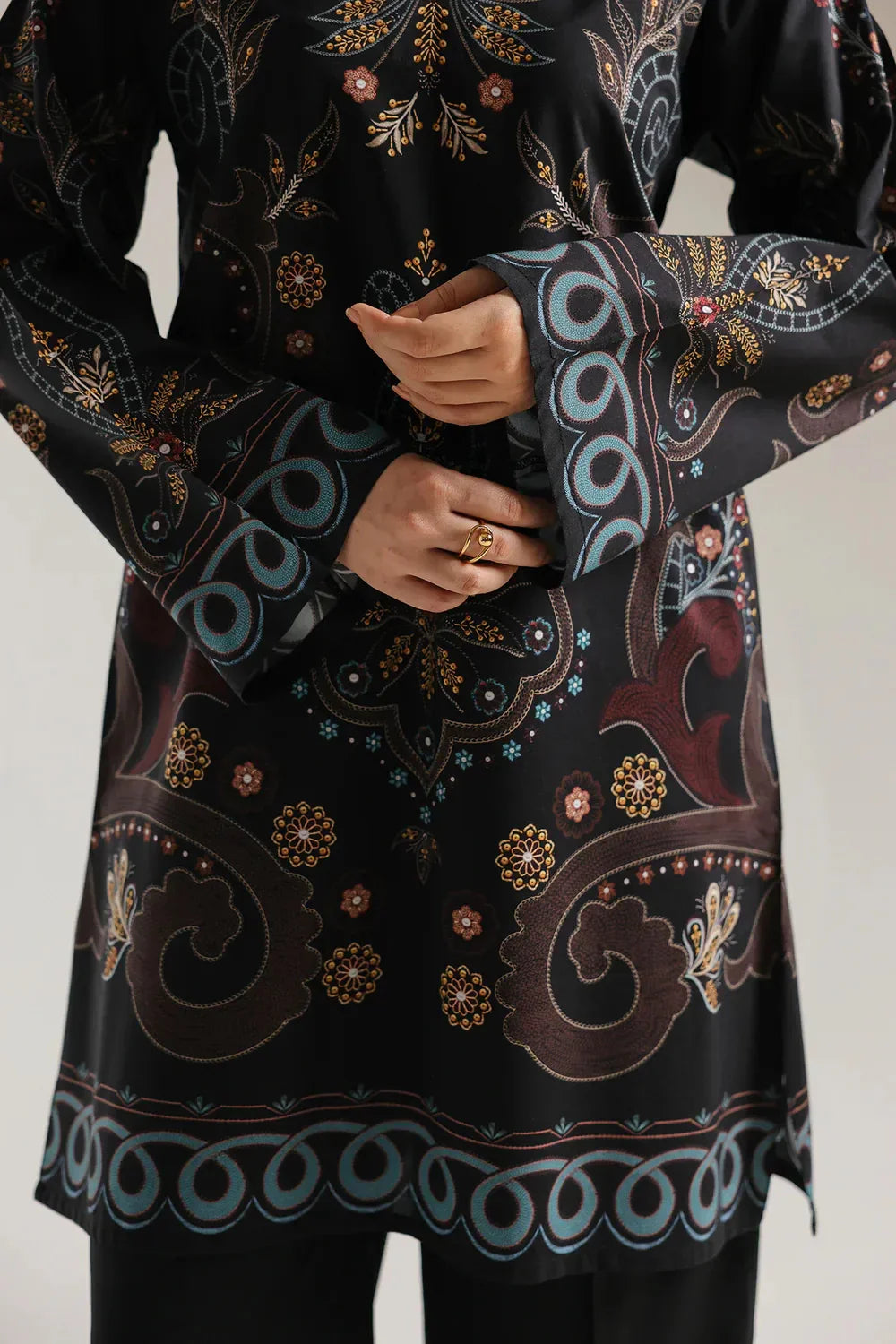 Ethnc Women Casual SP SS '26 Drop IV - Printed Suit | E8170/102/902