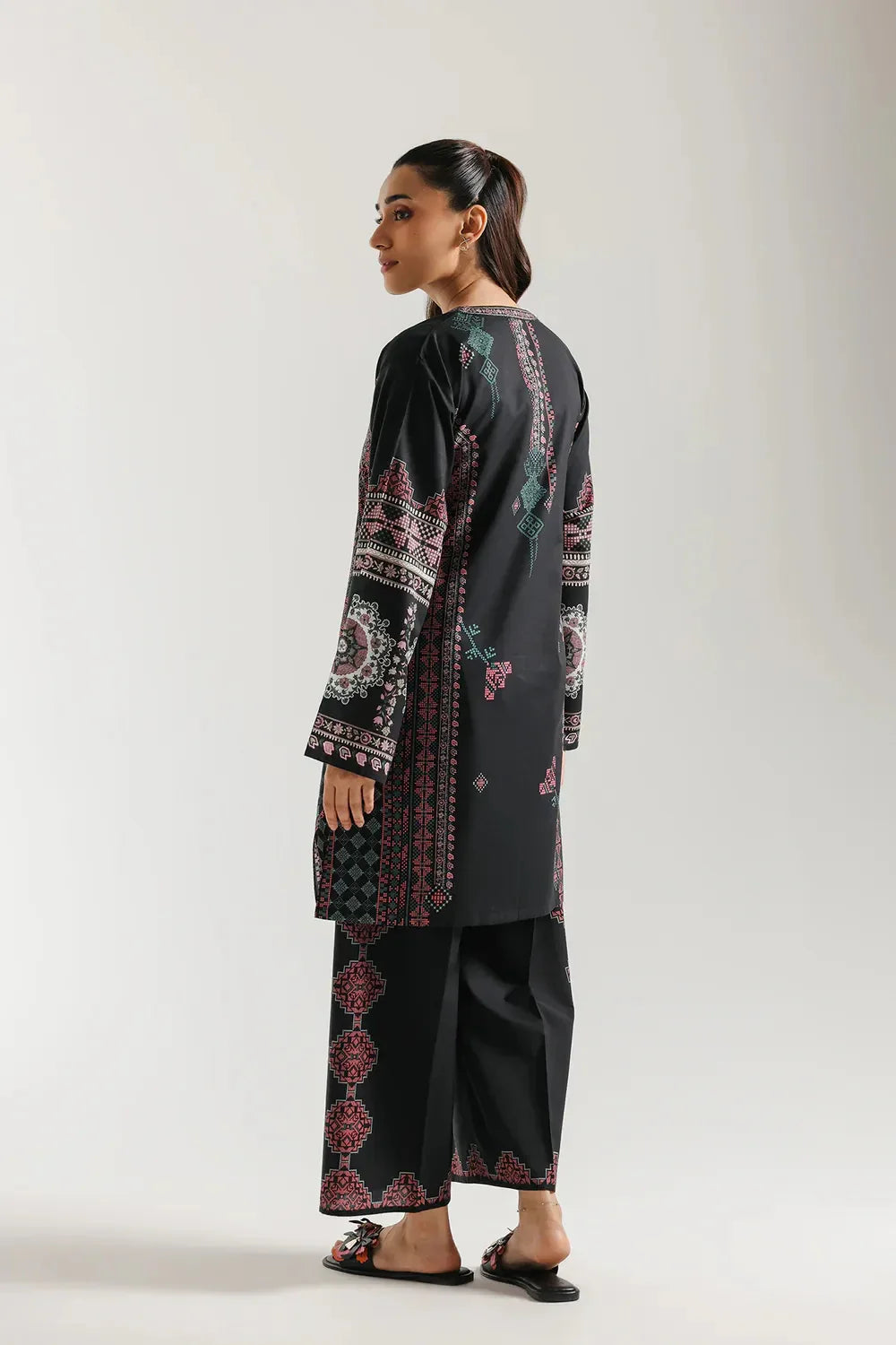 Ethnc Women Casual SP SS '26 Drop IV - Printed Suit | E8196/102/902
