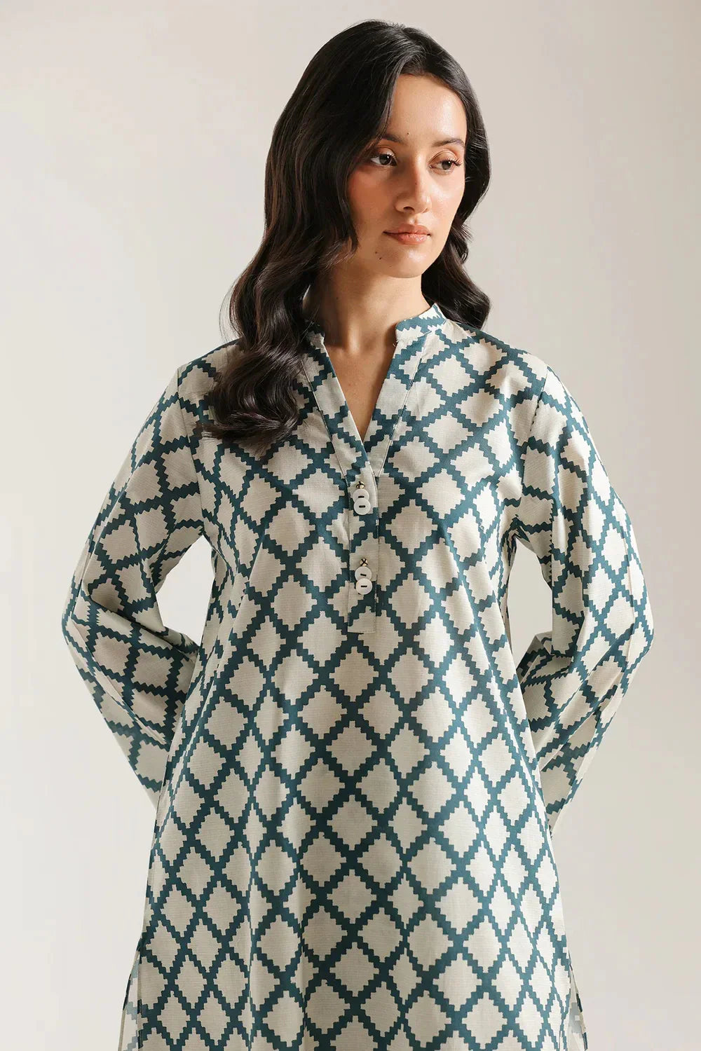 Ethnc Women Casual SP SS '26 Drop IV - Printed Suit | E8201/102/004