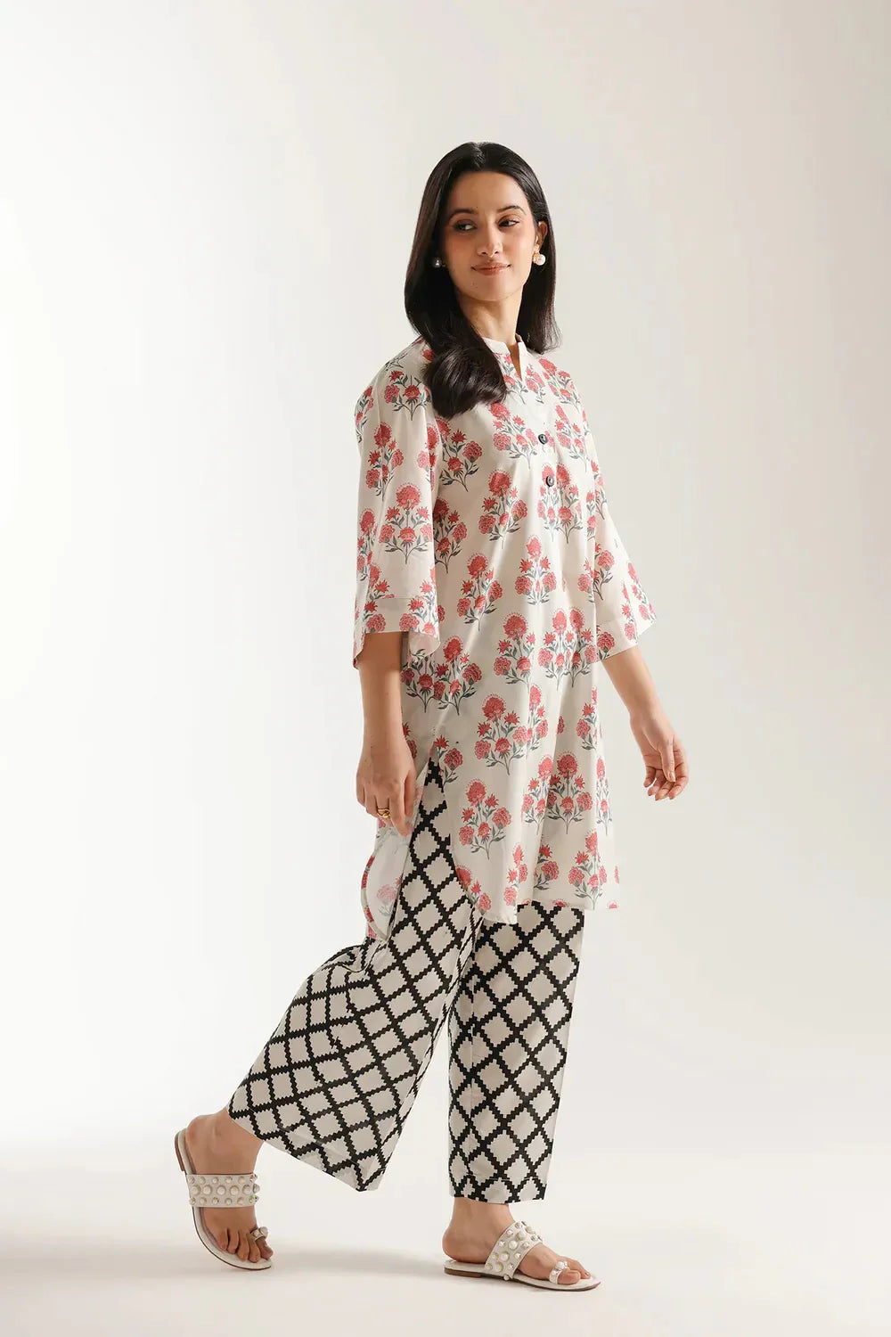 Ethnc Women Casual SP SS '26 Drop IV - Printed Suit | E8209/102/005