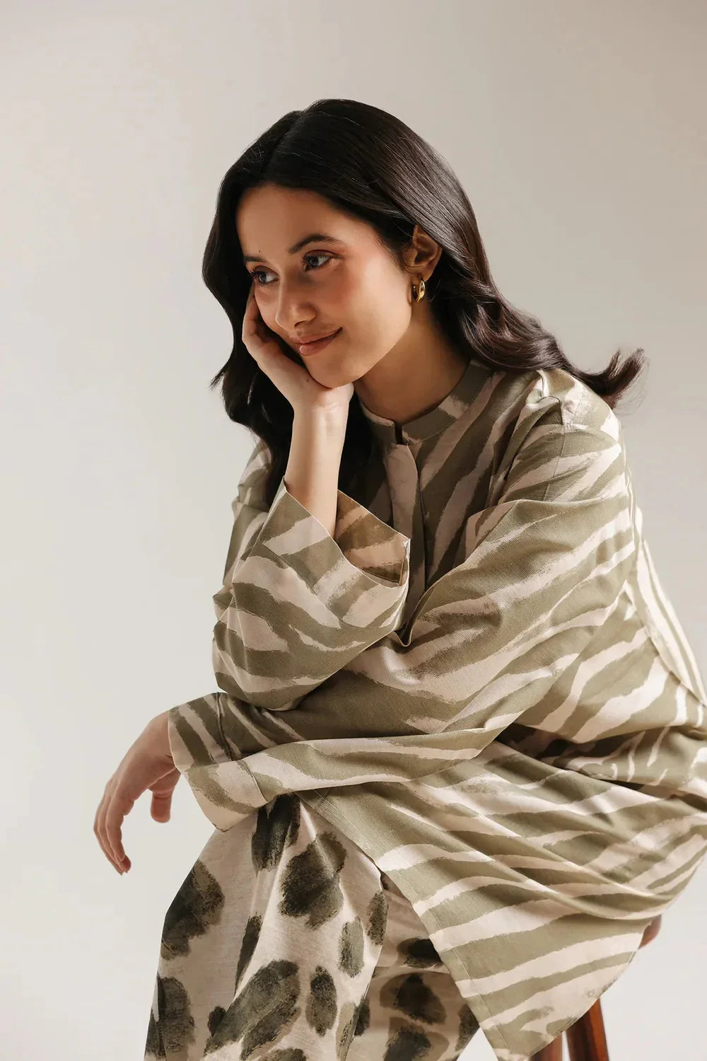 Ethnc Women Casual SP SS '26 Drop IV - Printed Suit | E8461/102/002