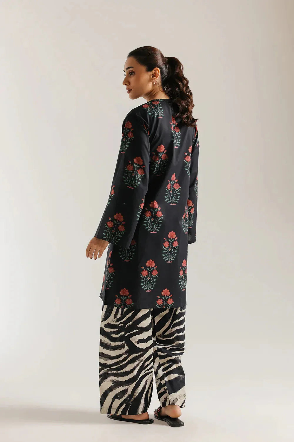 Ethnc Women Casual SP SS '26 Drop IV - Printed Suit | E8490/102/902