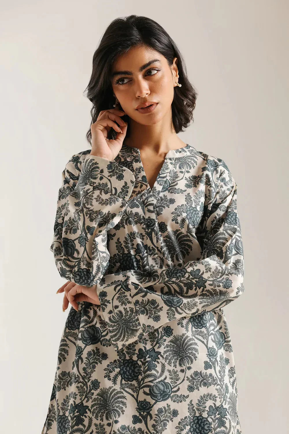 Ethnc Women Casual SP SS '26 Drop IV - Printed Suit | E8491/102/004