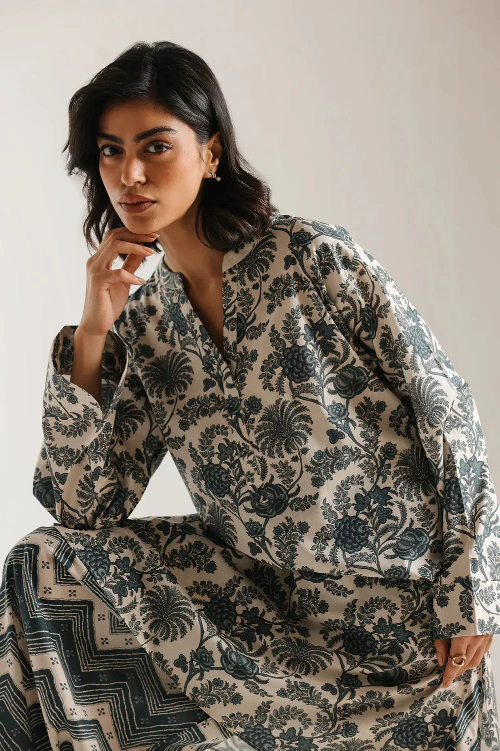 Ethnc Women Casual SP SS '26 Drop IV - Printed Suit | E8491/102/004