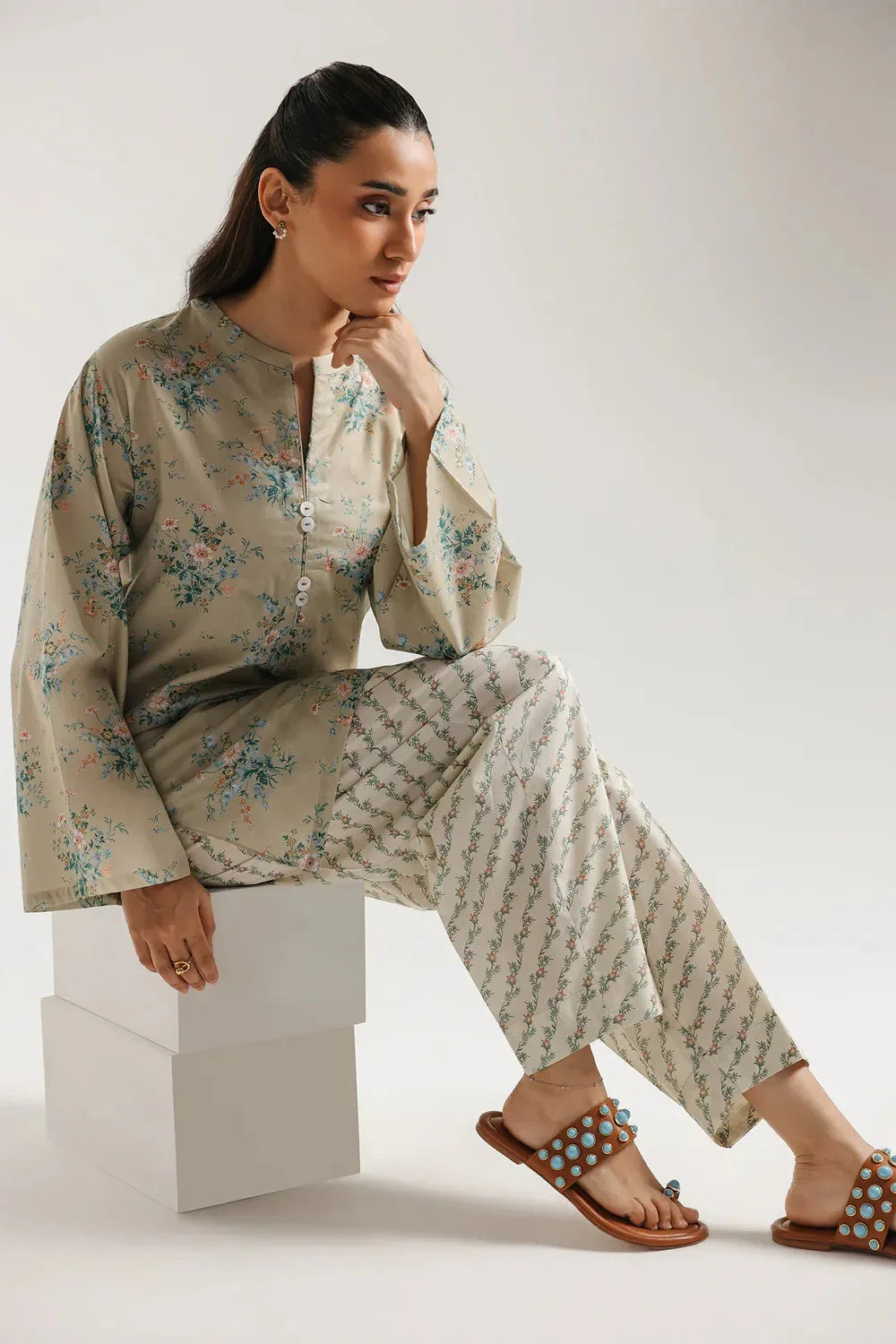 Ethnc Women Casual SP SS '26 Drop IV - Printed Suit | E8495/102/004