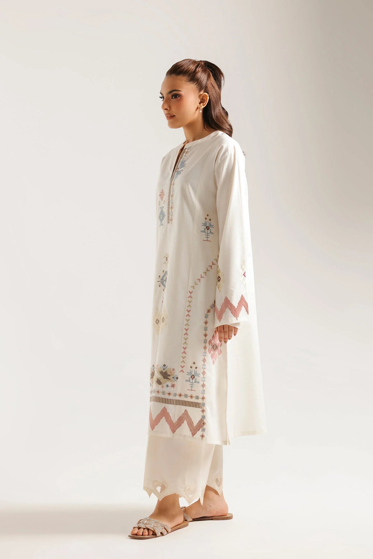 EMBROIDERED SHIRT (E9202/102/002)