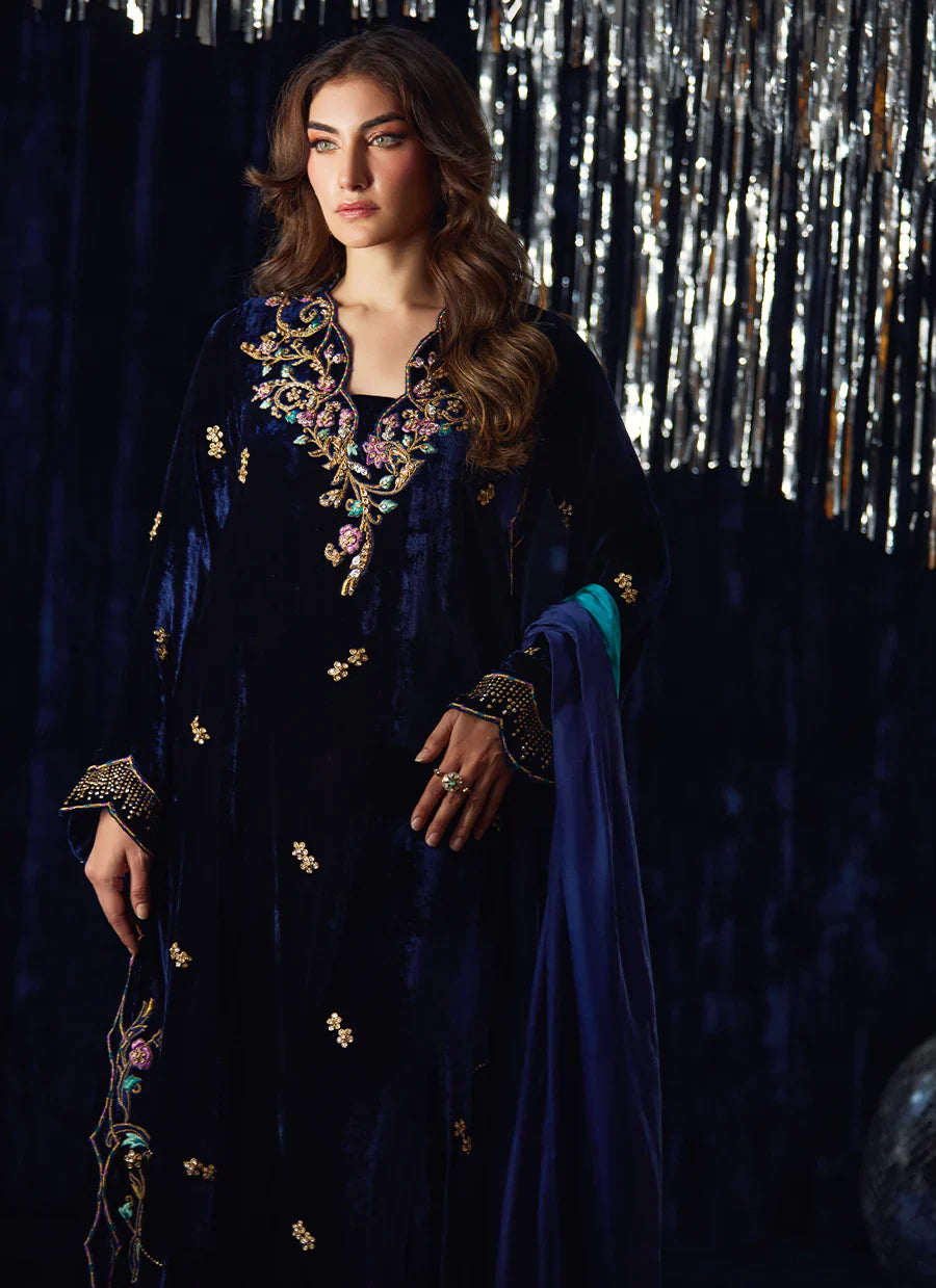 Farah Talib Aziz Velvet Fete '25 - Valeh Navy Shirt And Dupatta