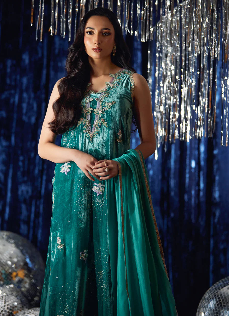 Farah Talib Aziz Velvet Fete '25 - Ansy Aqua Shirt And Dupatta