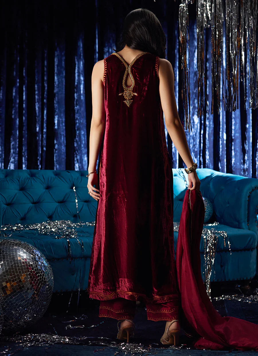 Farah Talib Aziz Velvet Fete '25 - Arden Garnet Shirt And Dupatta