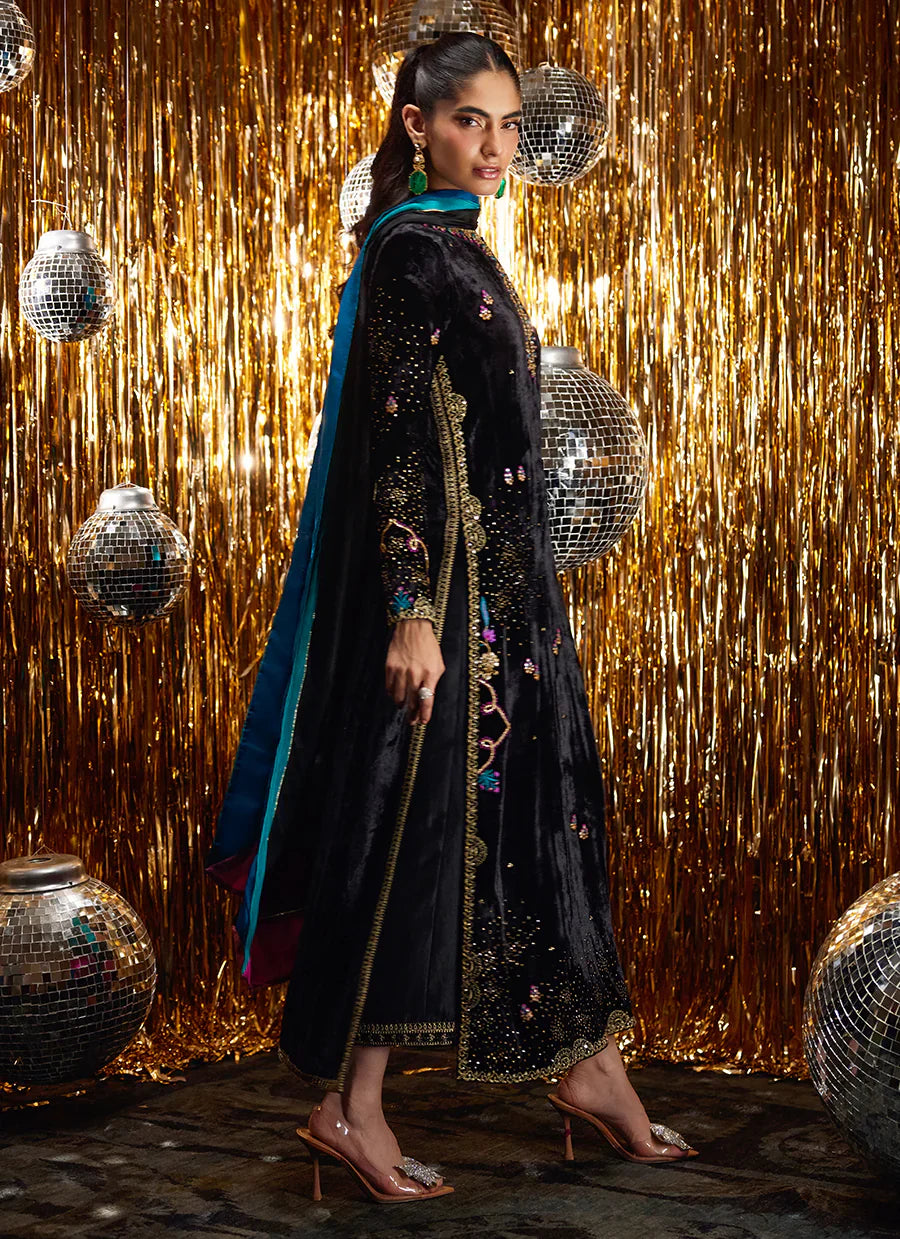 Farah Talib Aziz Velvet Fete '25 - Masika Black Shirt And Dupatta