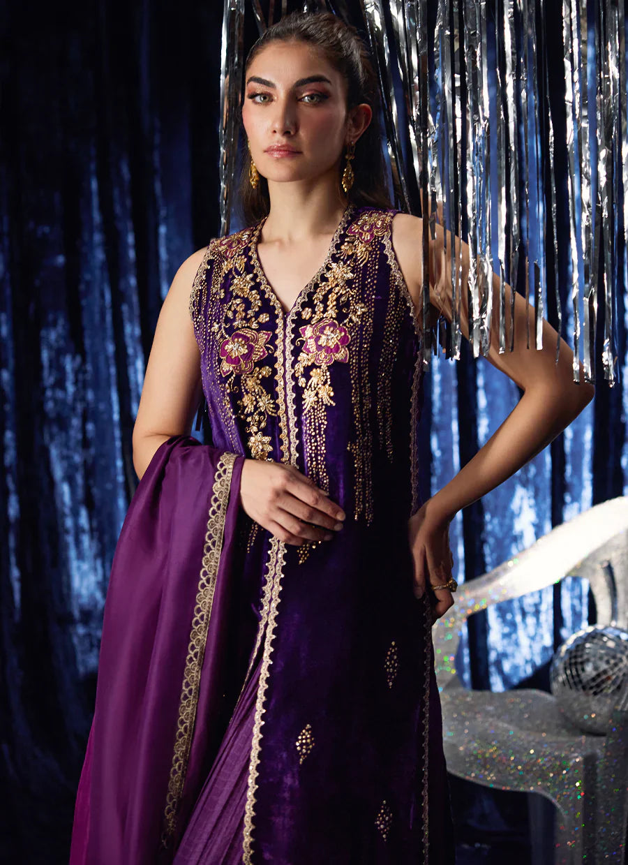 Farah Talib Aziz Velvet Fete '25 - Amima Aubergine Shirt And Dupatta