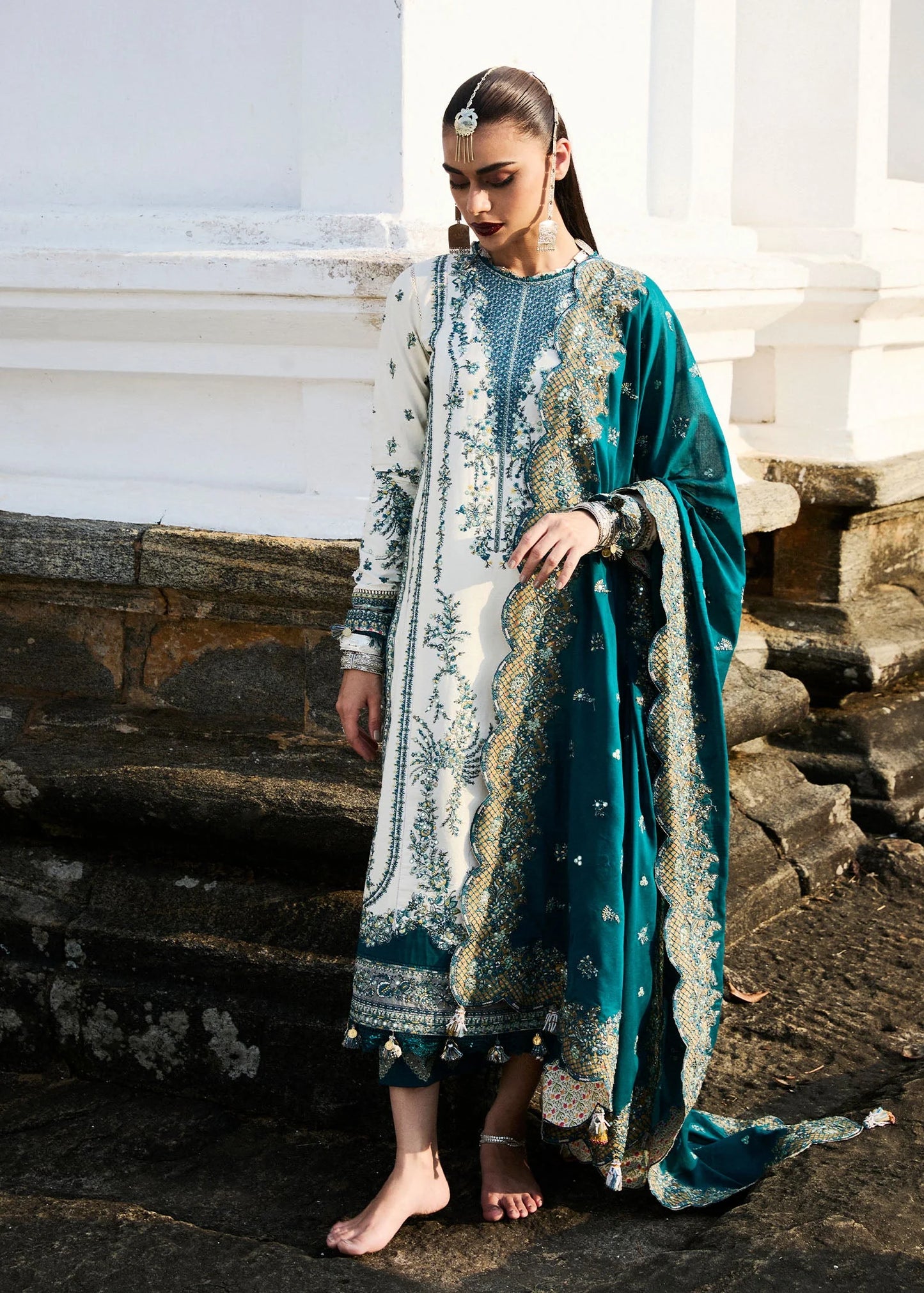 Hussain Rehar Luxury Lawn '25 - Veil