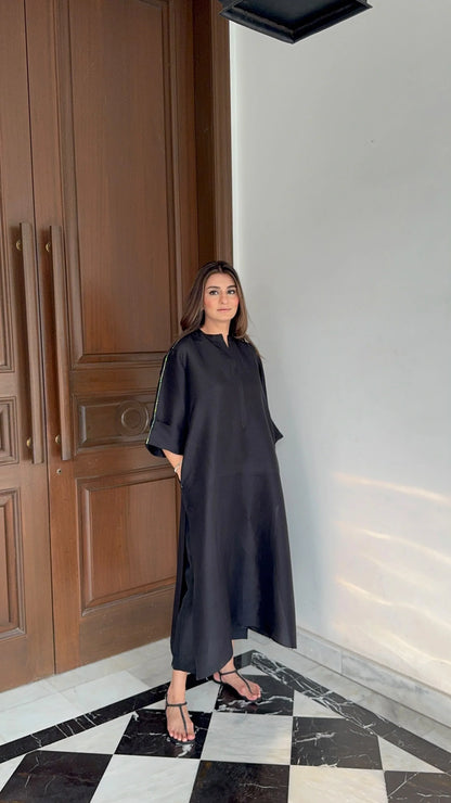 Zehra Saleem Luxe Edit '26 - The Bare Mardana Kurta In Black