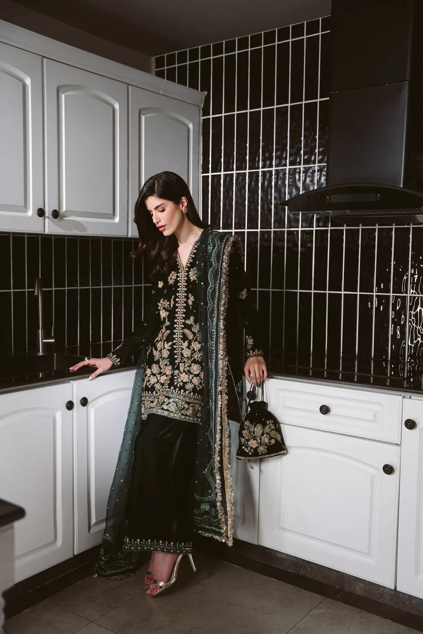 EMERALD GREEN LUXURY VELVET COUTURE (NPA3-25458) | ZAIB