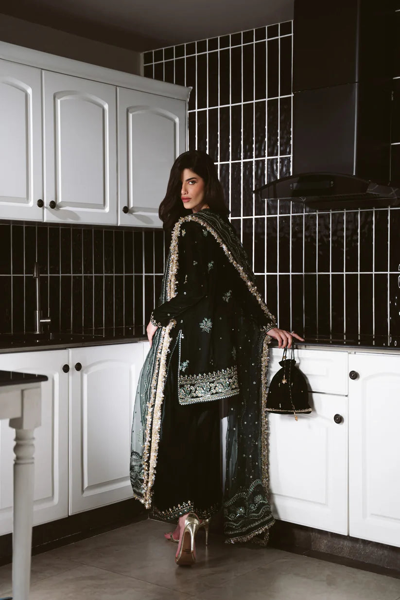 EMERALD GREEN LUXURY VELVET COUTURE (NPA3-25458) | ZAIB