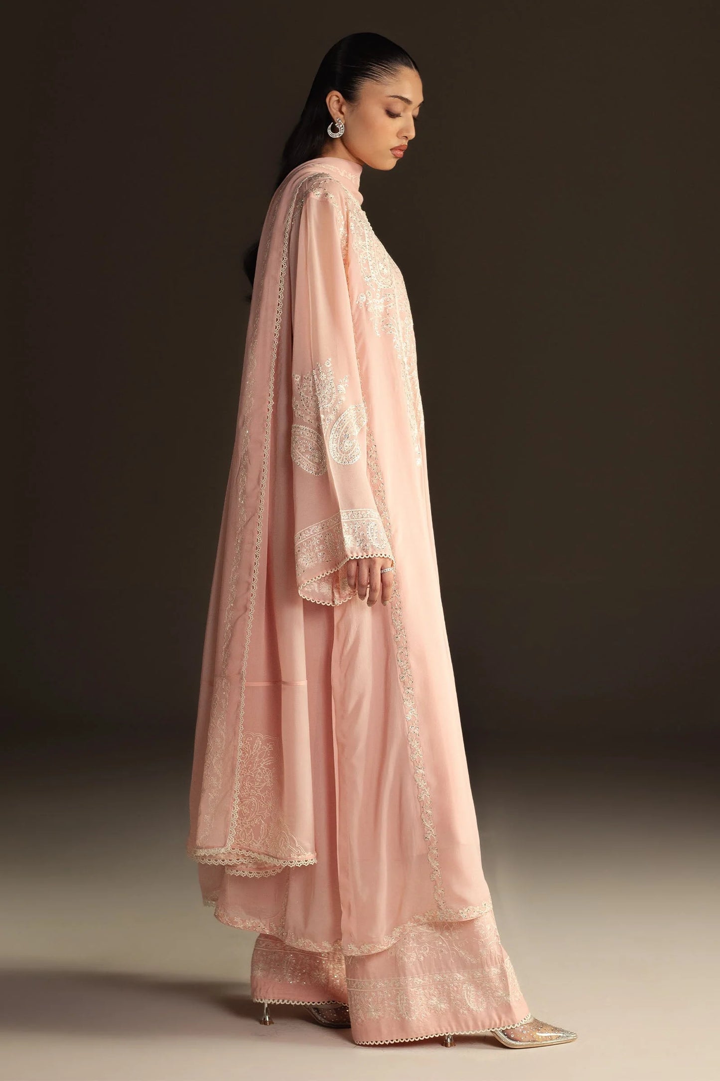 Zara Shahjahan - Elaya