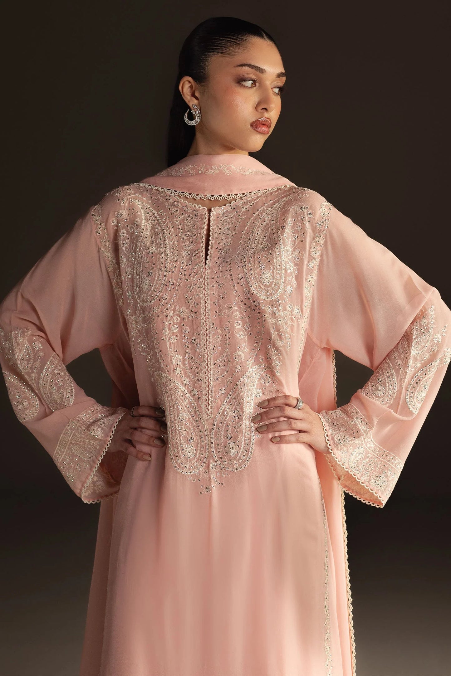 Zara Shahjahan - Elaya