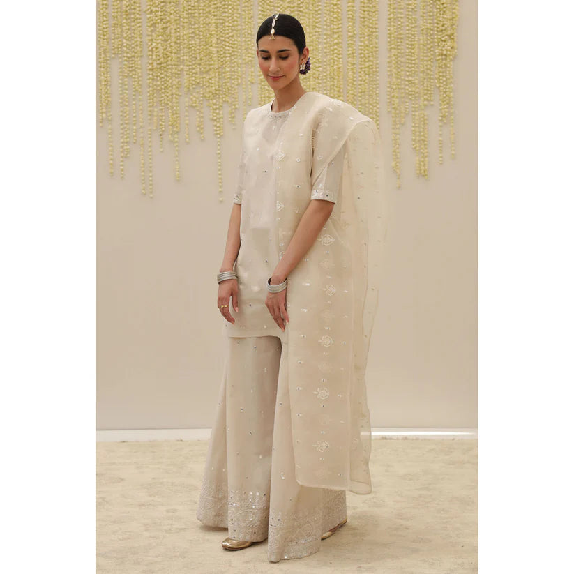 IVORY OUTFIT | DYOT | BARI EID' 25