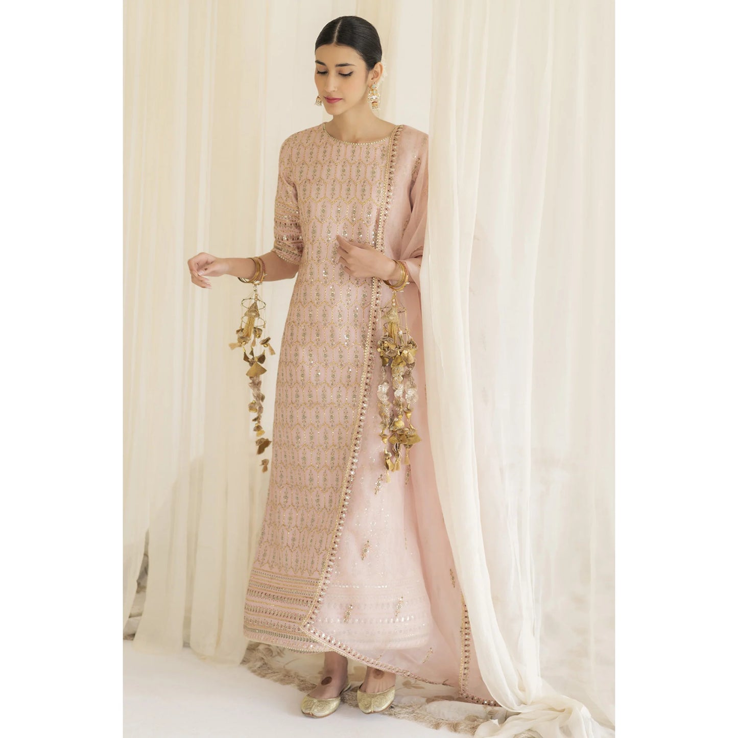 POWDER PINK OUTFIT | NARGIS | DYOT